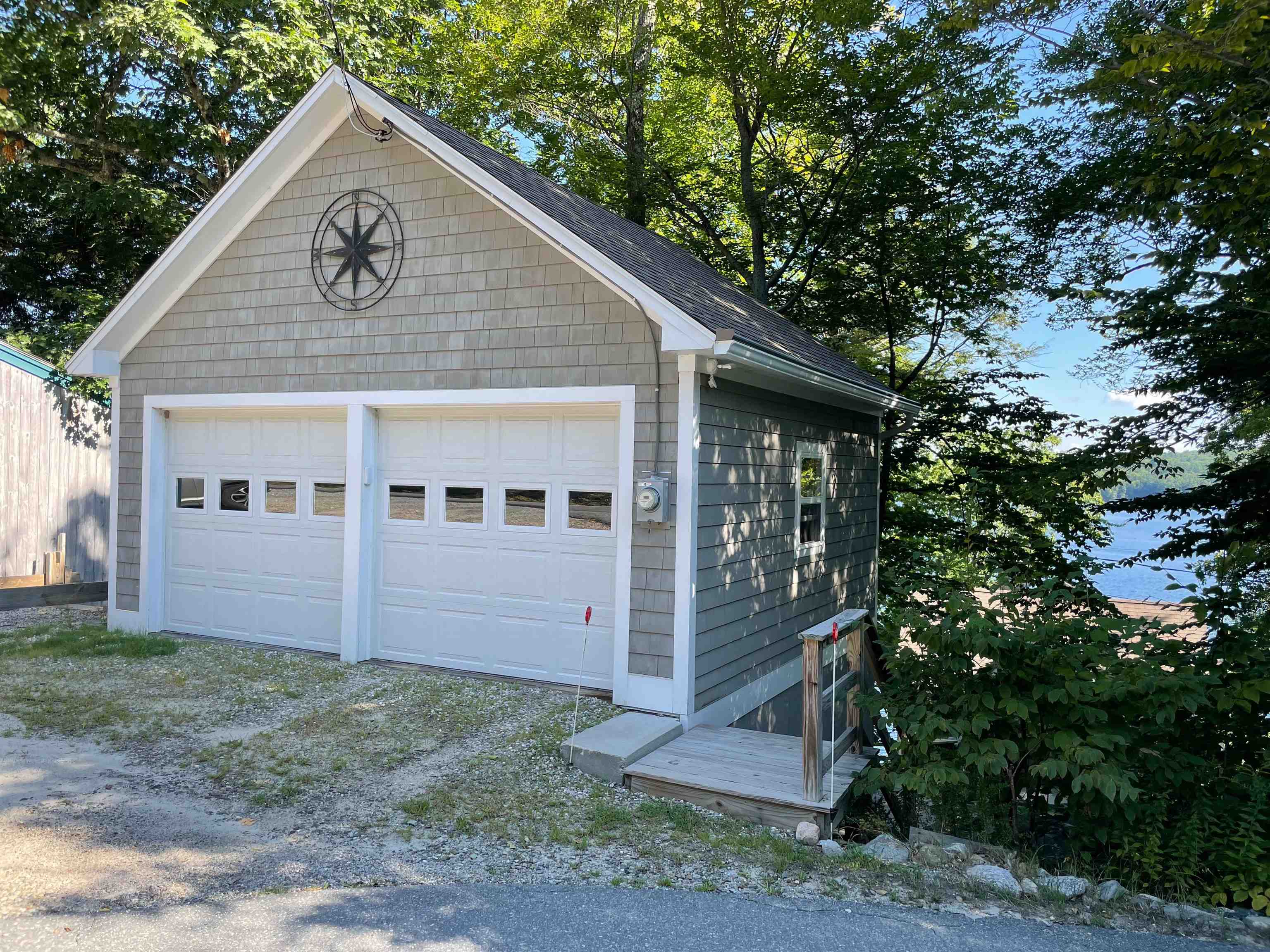 16 Edgemont Landing