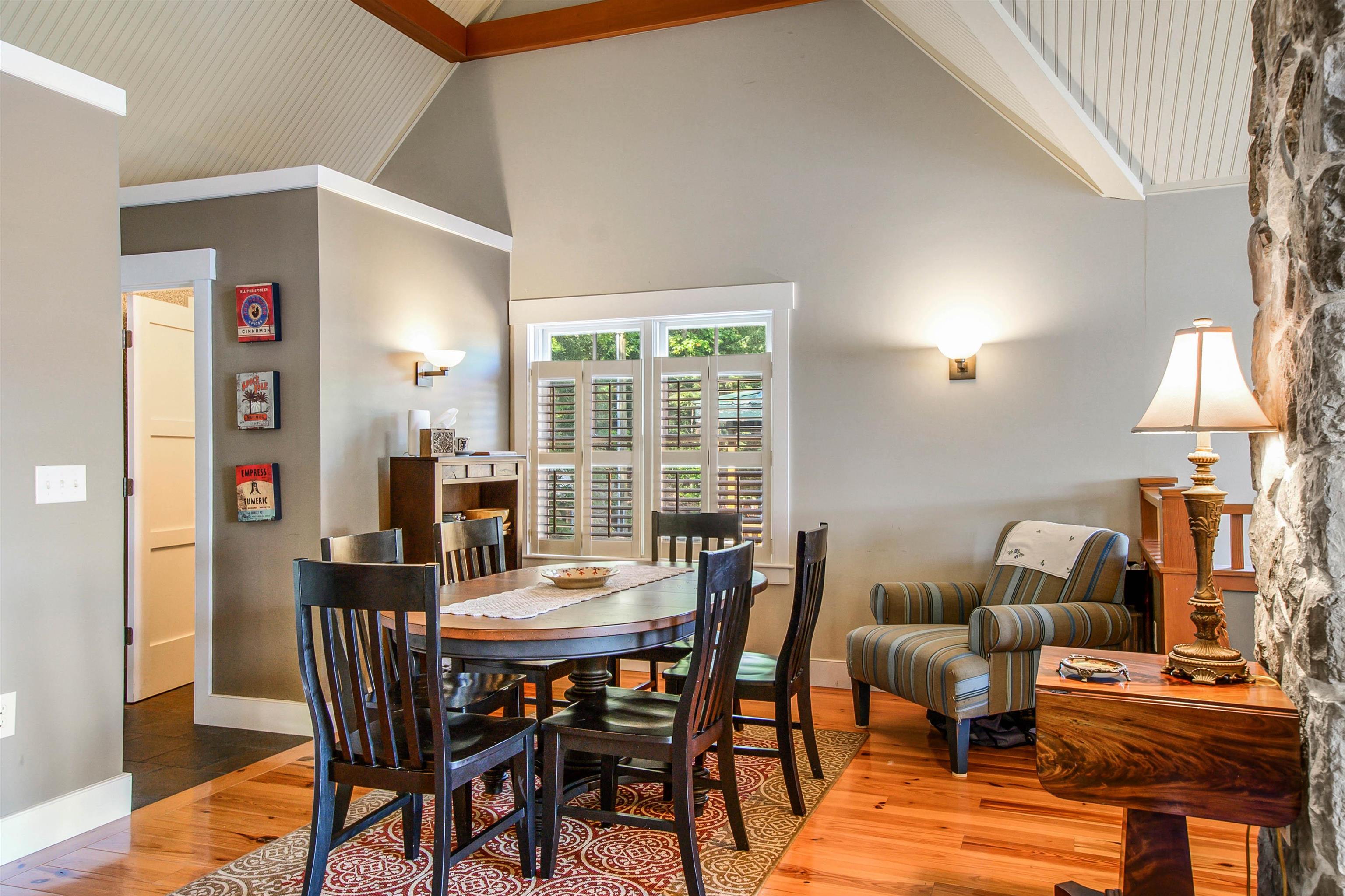 16 Edgemont Landing