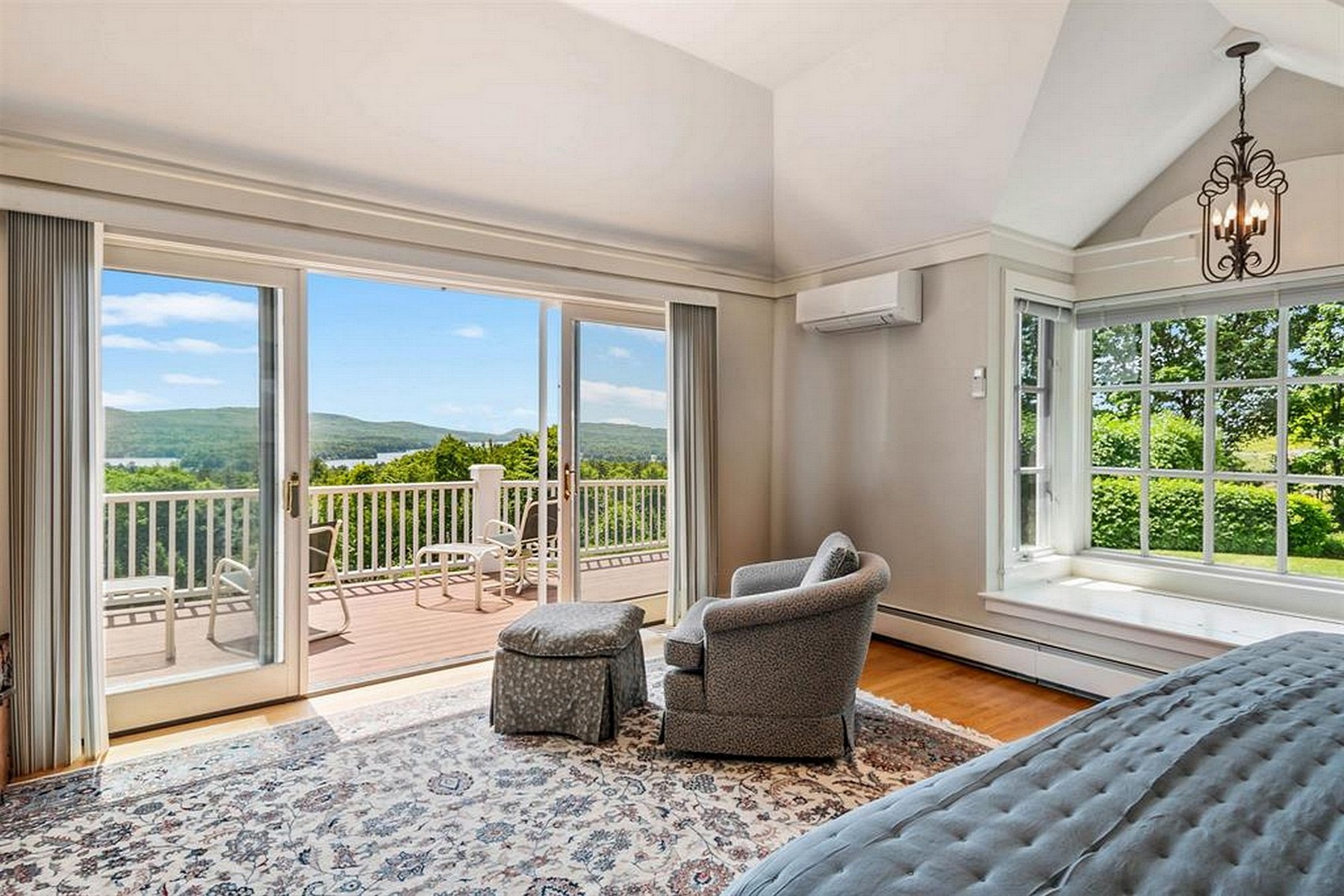 54 Harbor Hill Road