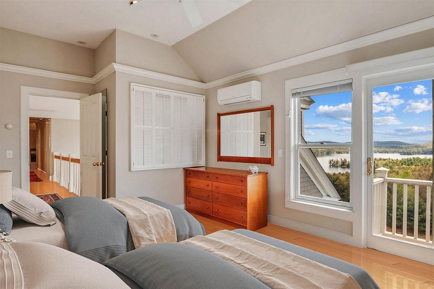 54 Harbor Hill Road
