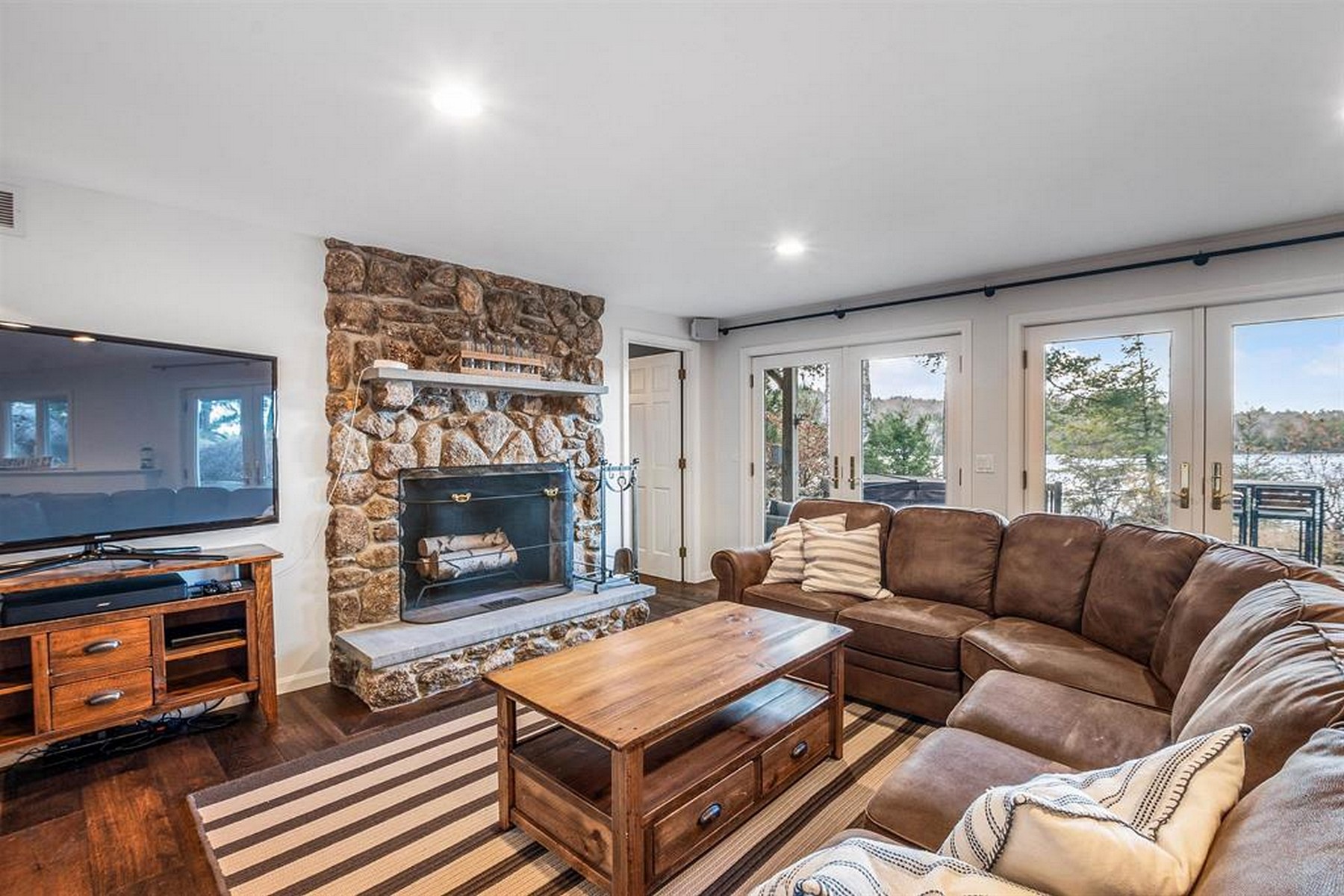 136 Bowles Road