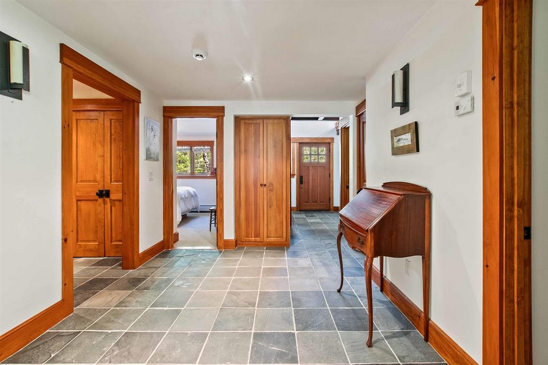 87 Deerpath Road
