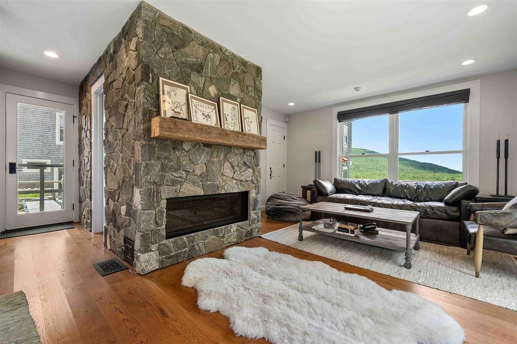 306 Mountain Road