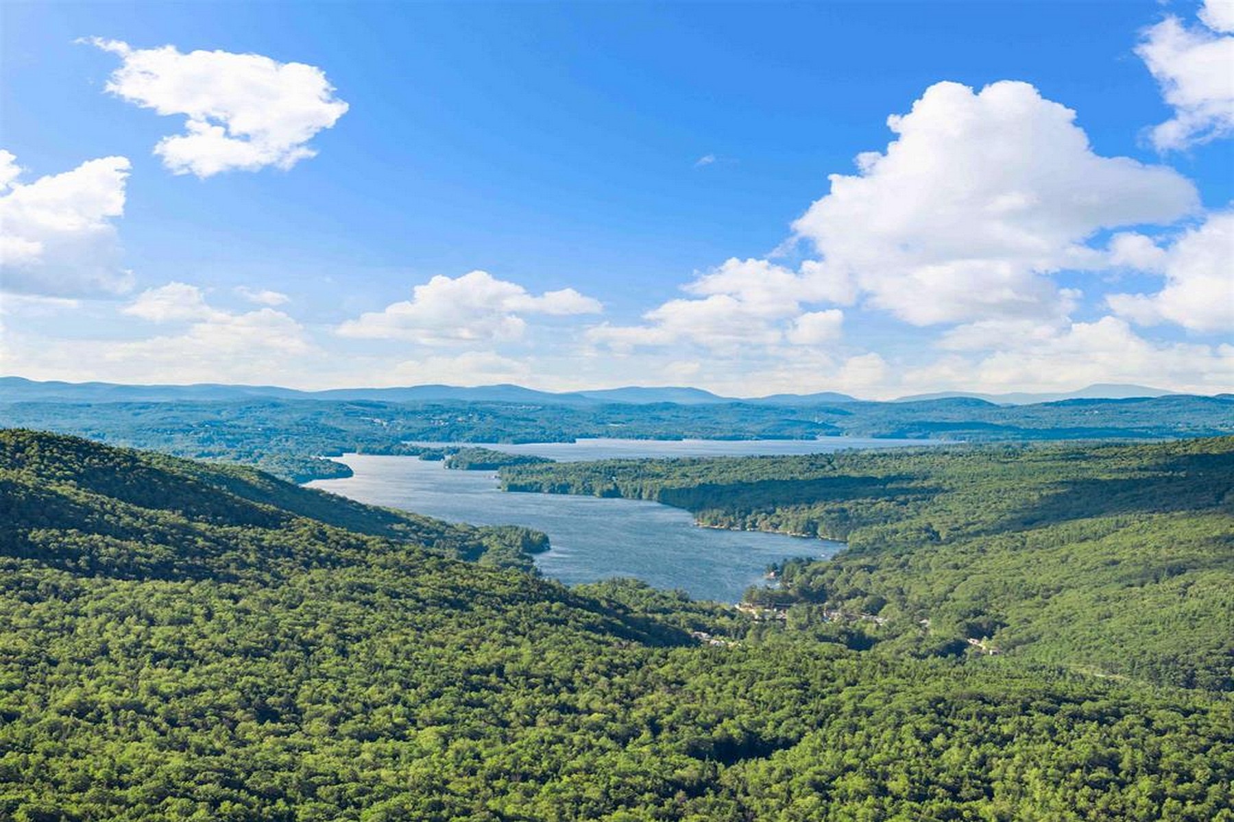 306 Mountain Road