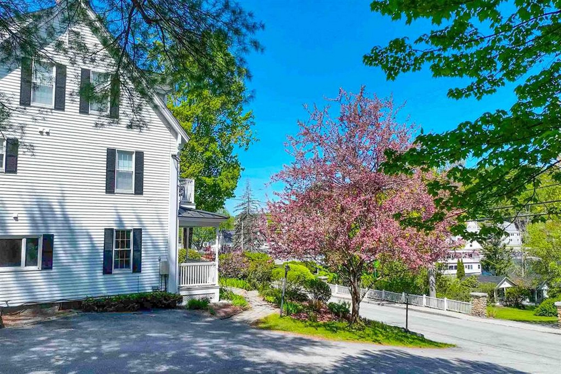 14 Lake Avenue 1