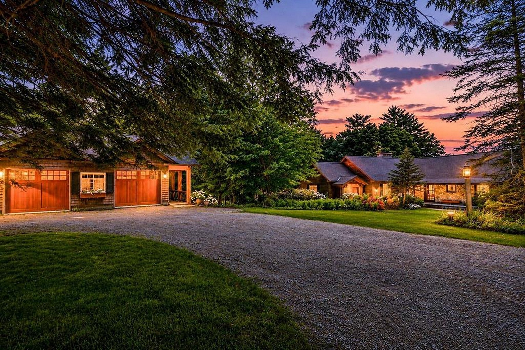 16 Heritage Drive