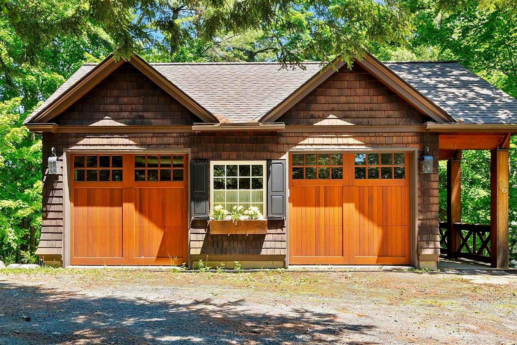 16 Heritage Drive