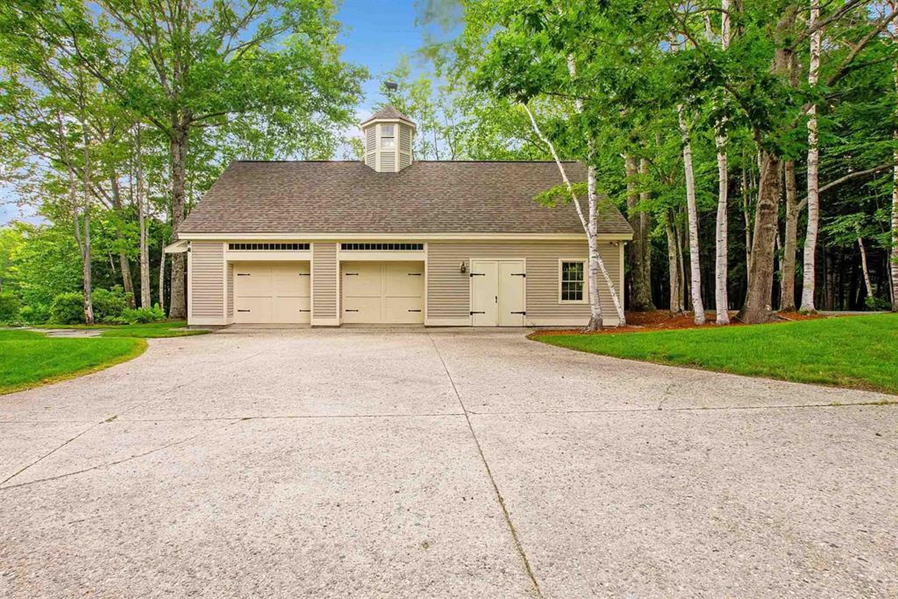 35 Wilmot Center Road