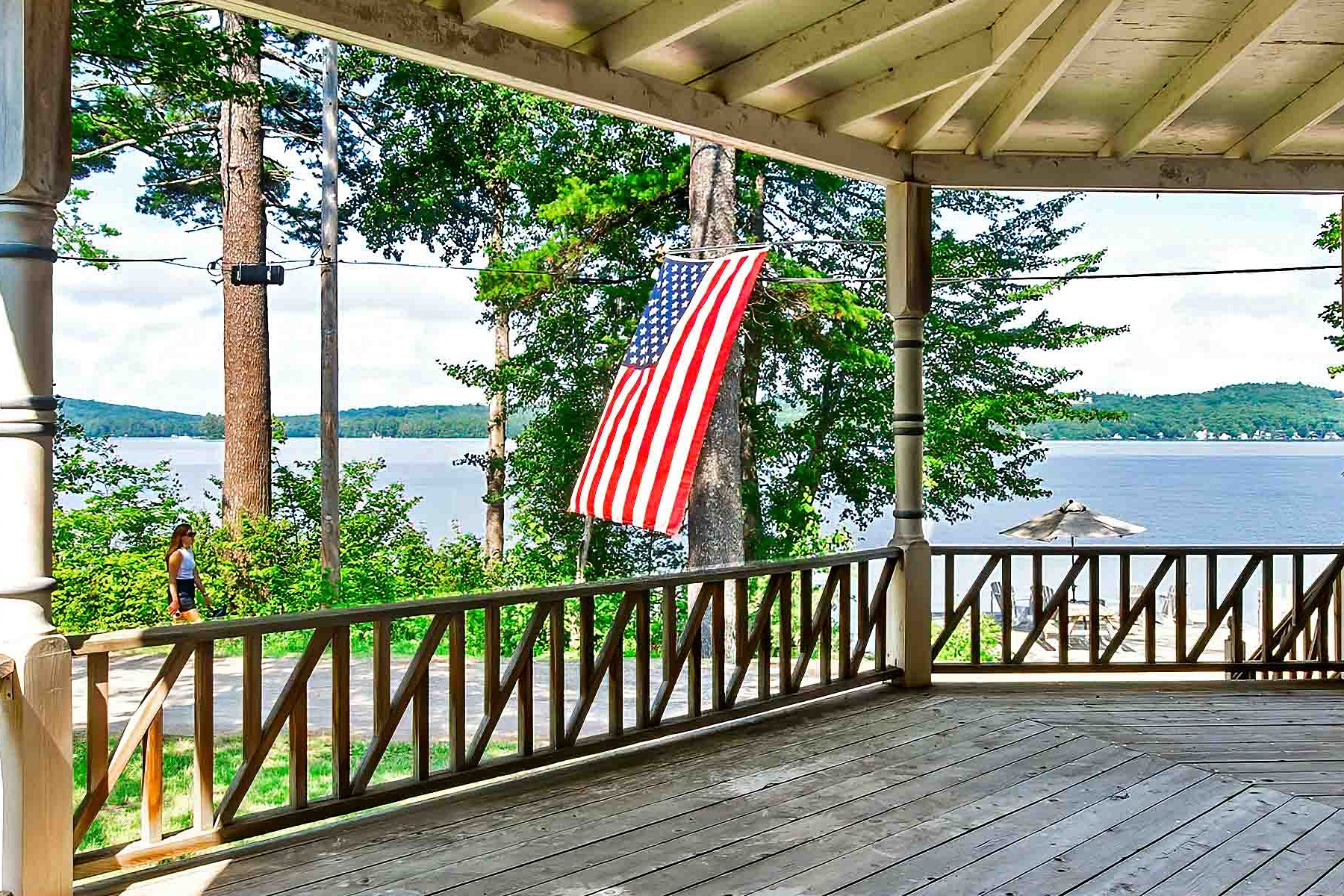 5 Lakeside Road