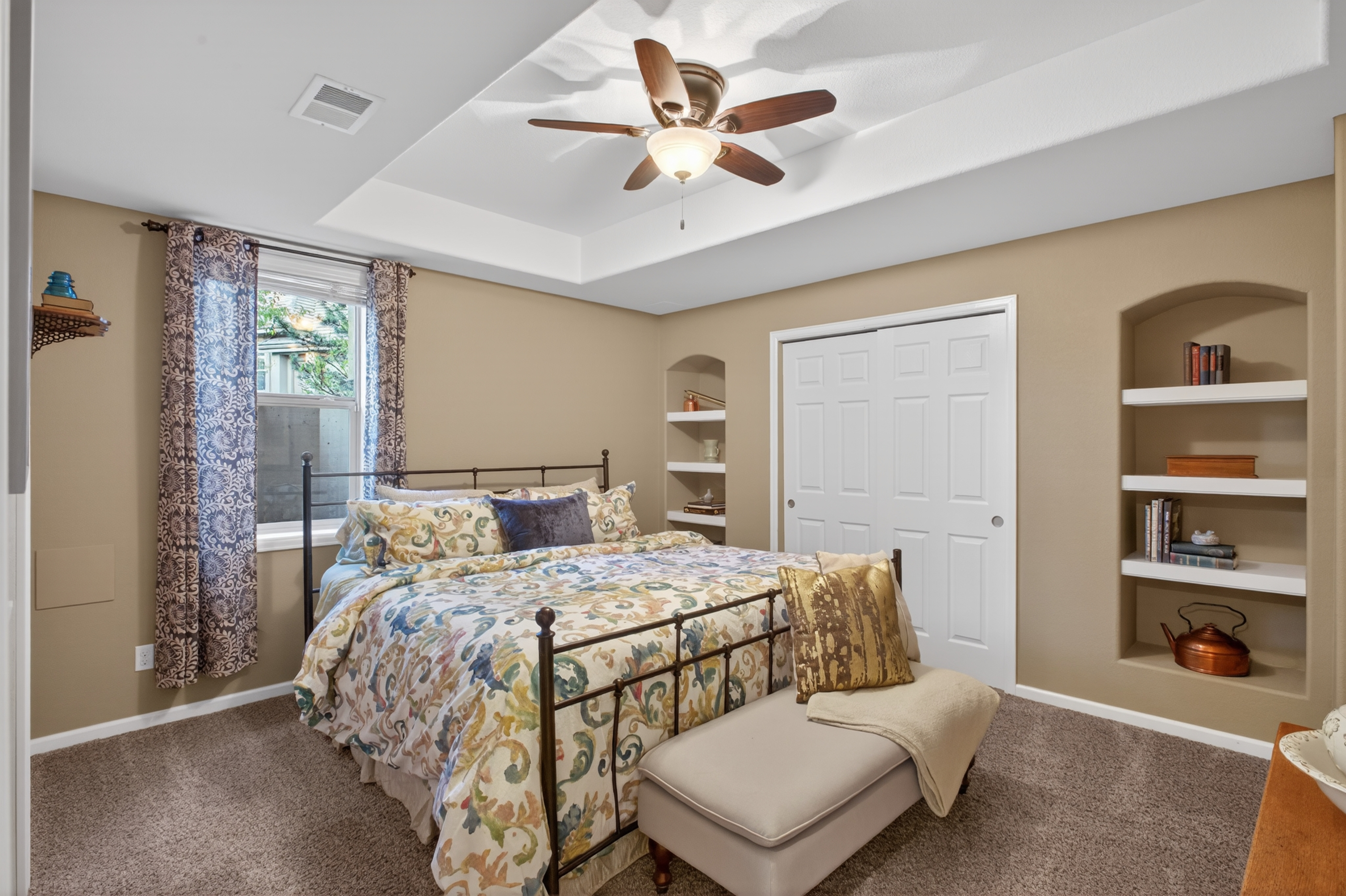 6257 Oxford Peak Court