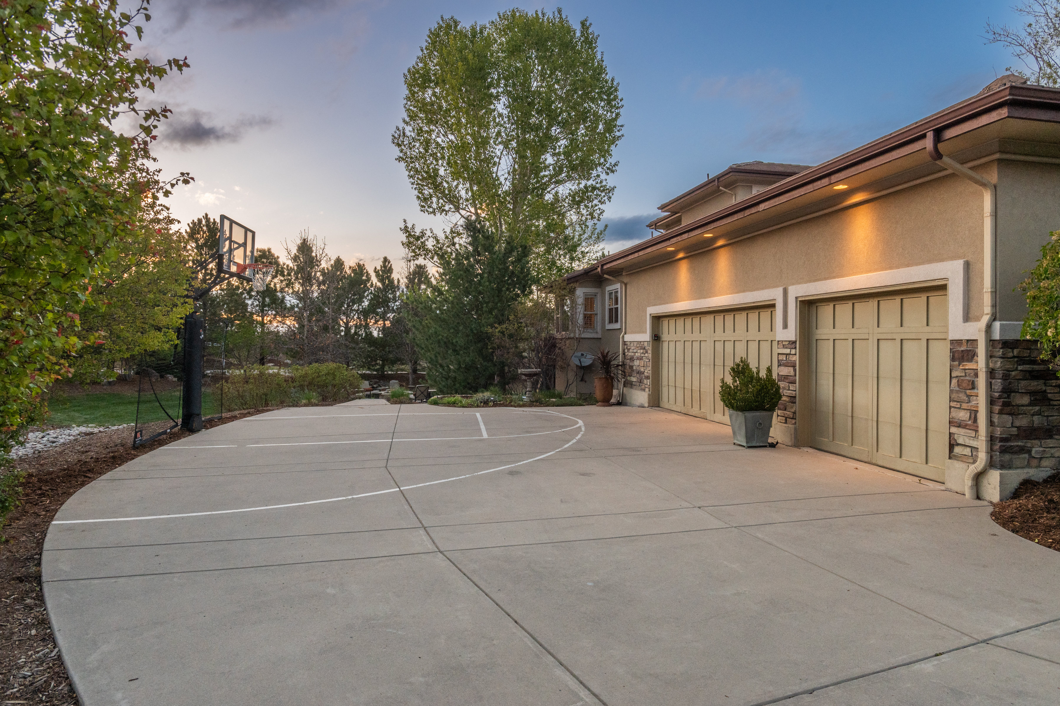 6257 Oxford Peak Court