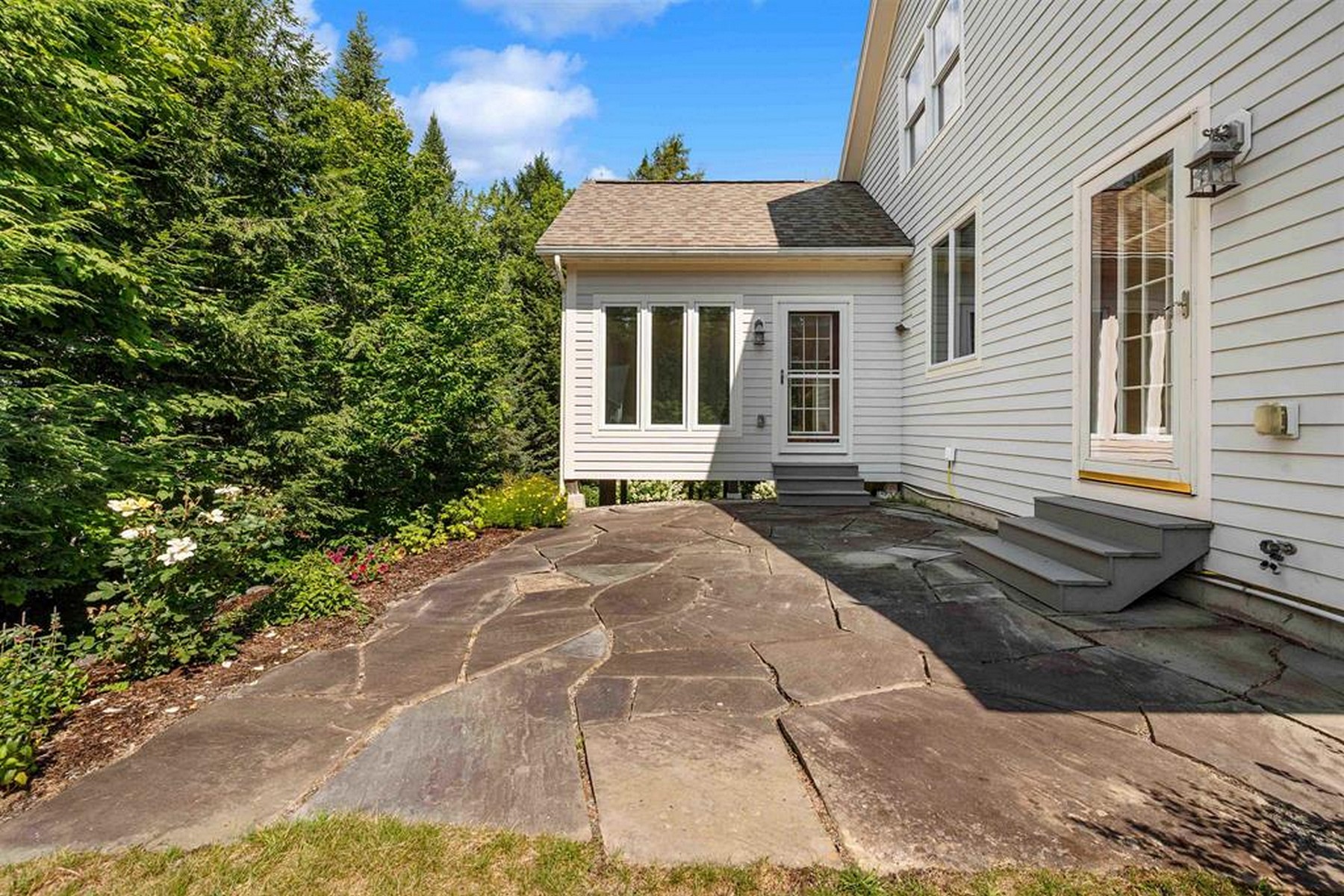123 Spruce Lane