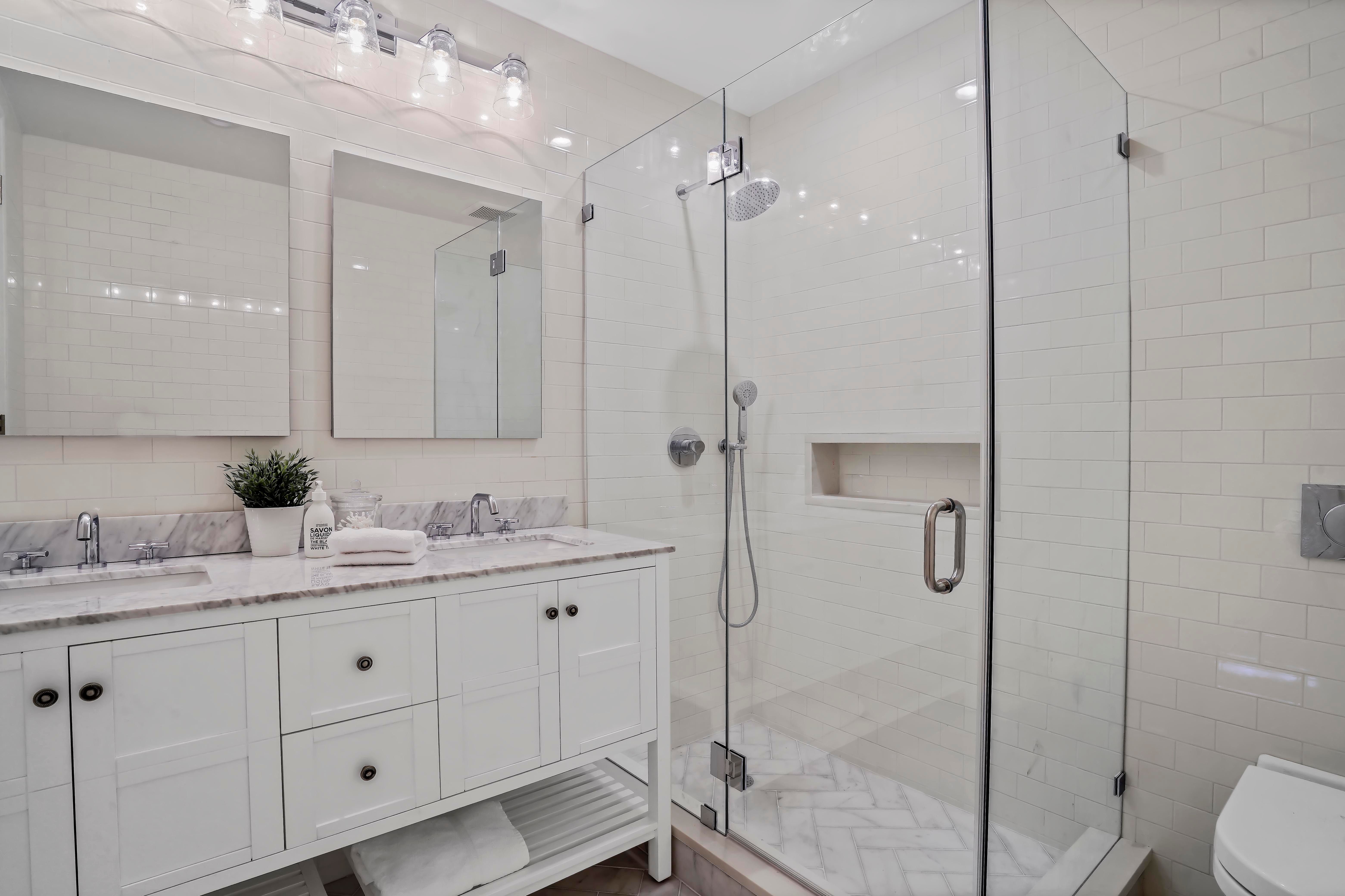 182 Minna Street , 3A