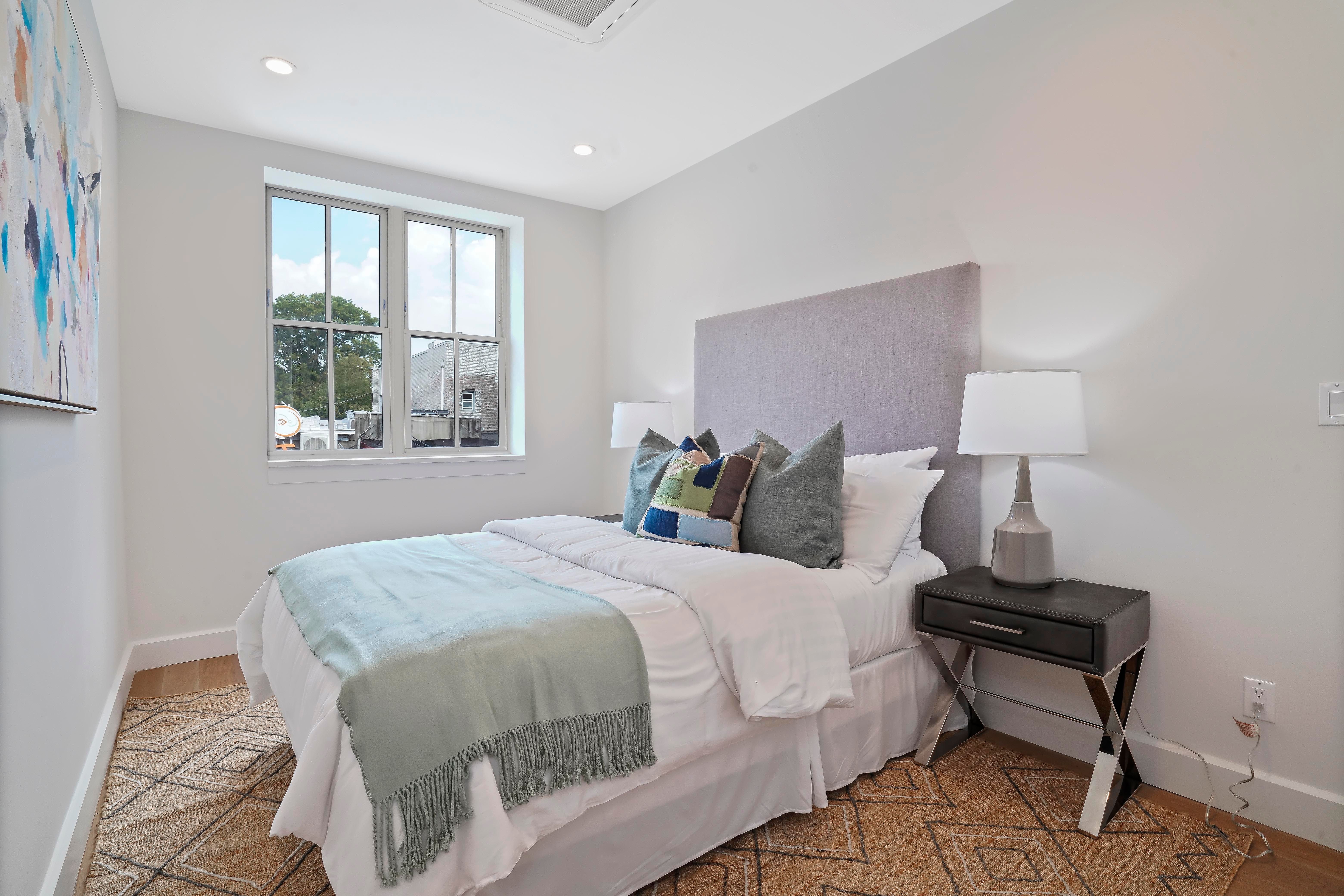 182 Minna Street , 3A