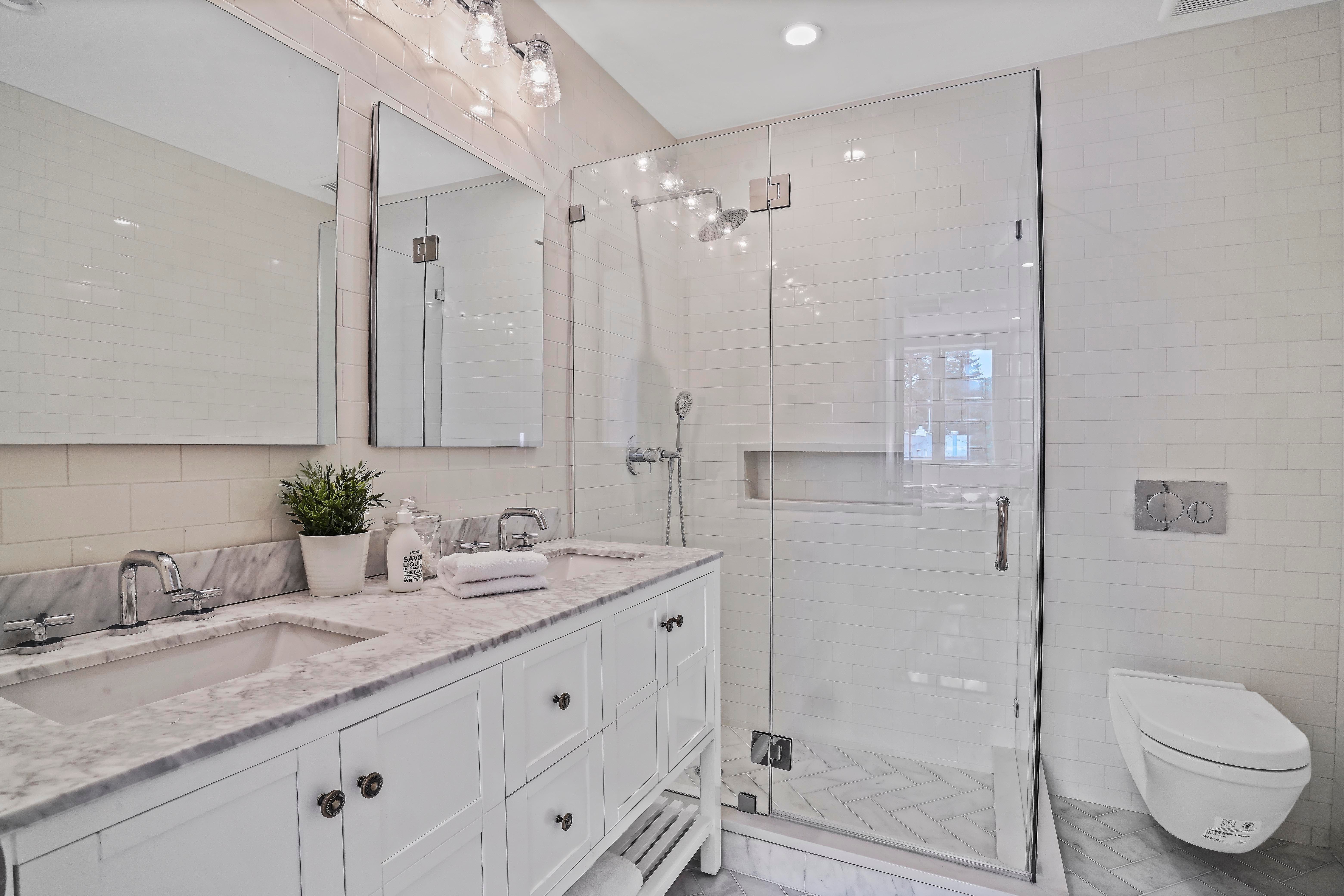 182 Minna Street , 3A