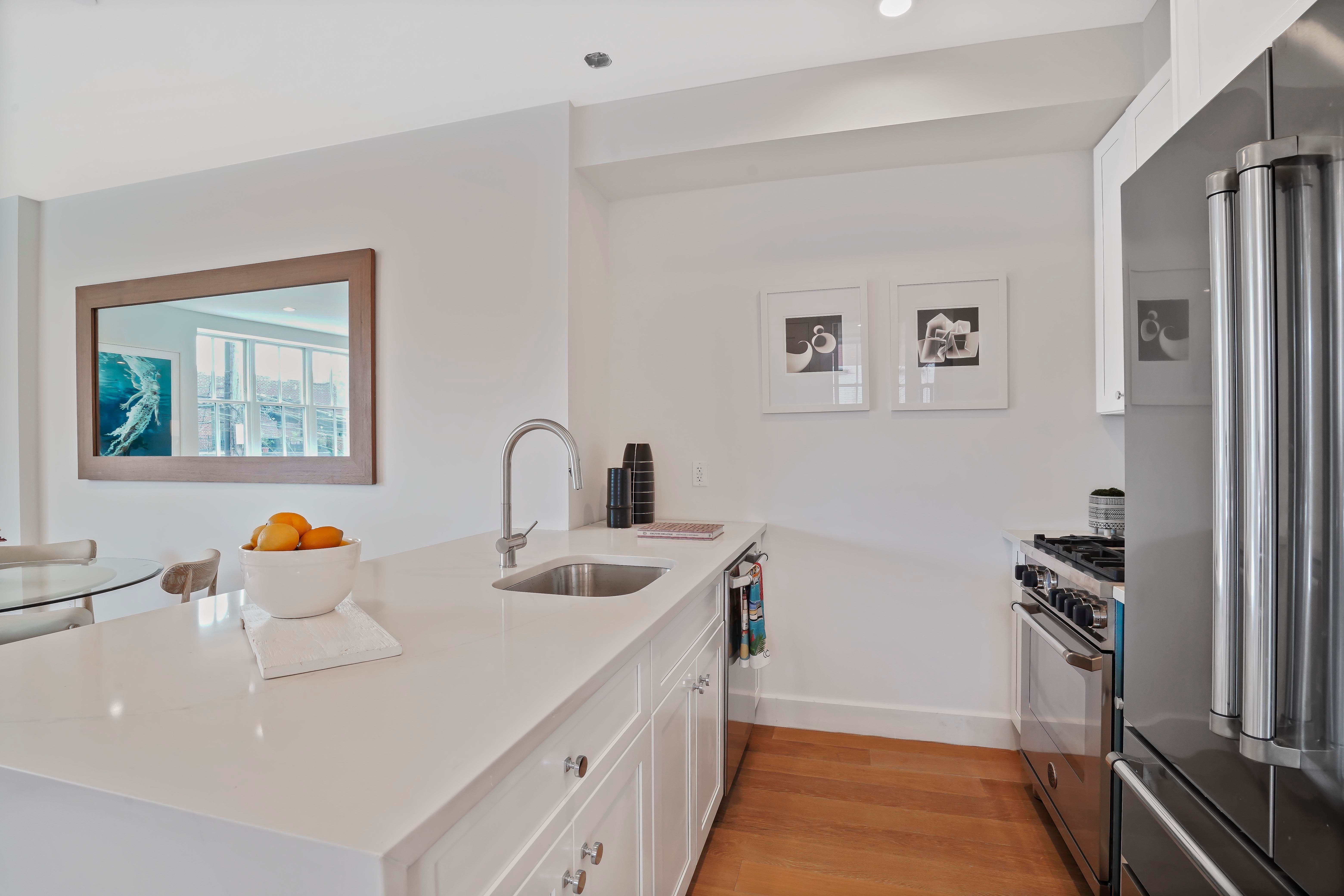 182 Minna Street , 3A