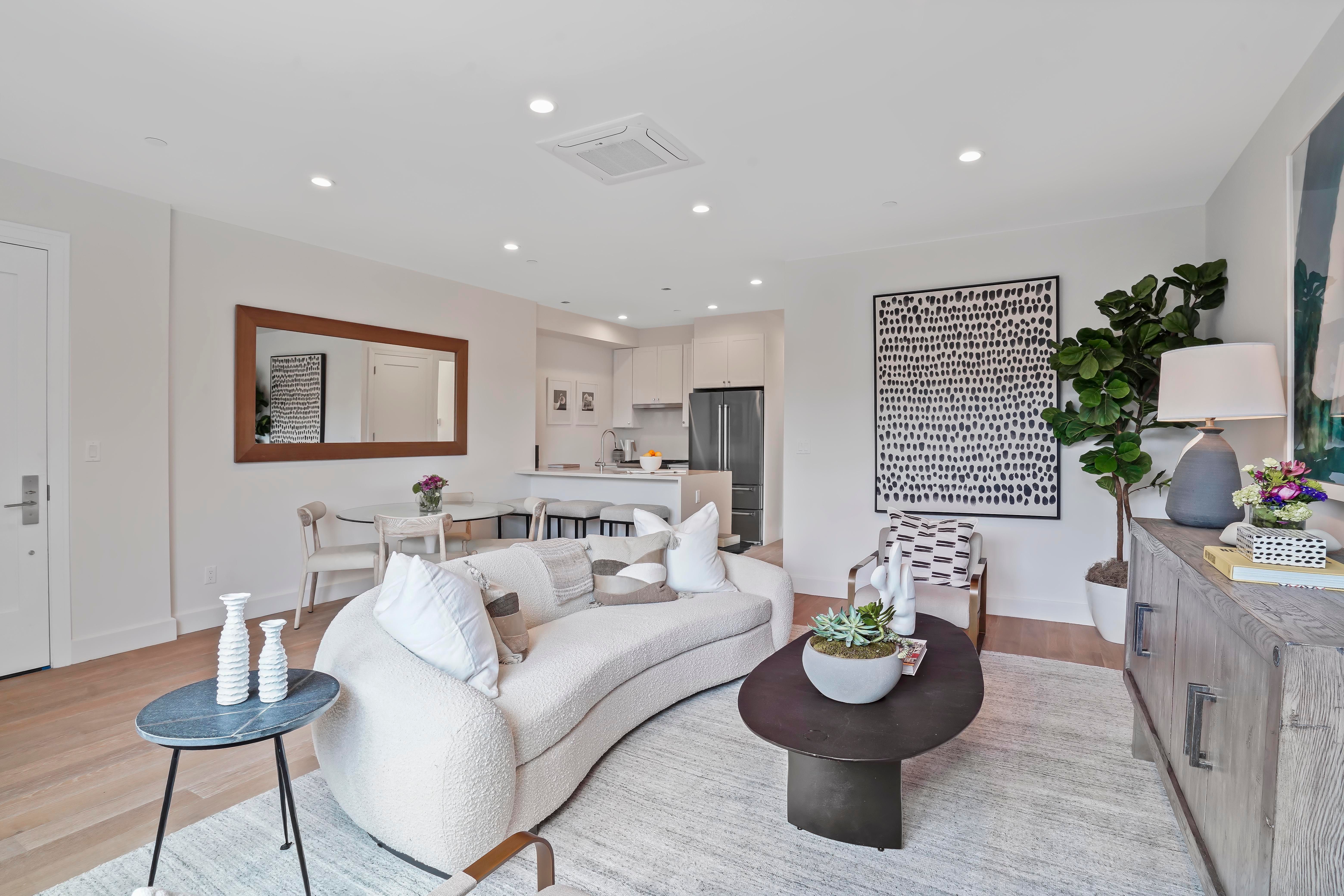 182 Minna Street , 3A