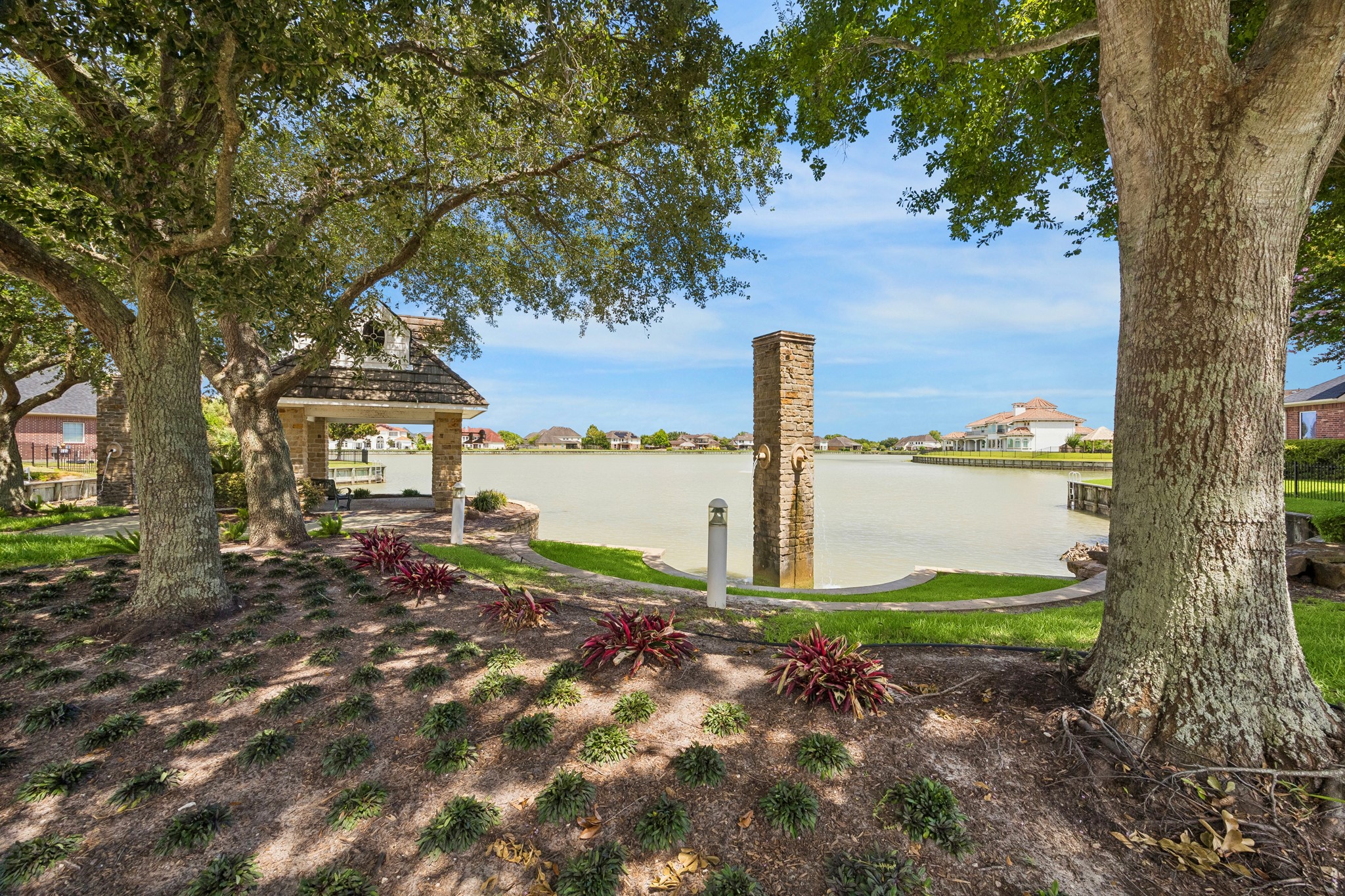 2400 Lakeway Drive