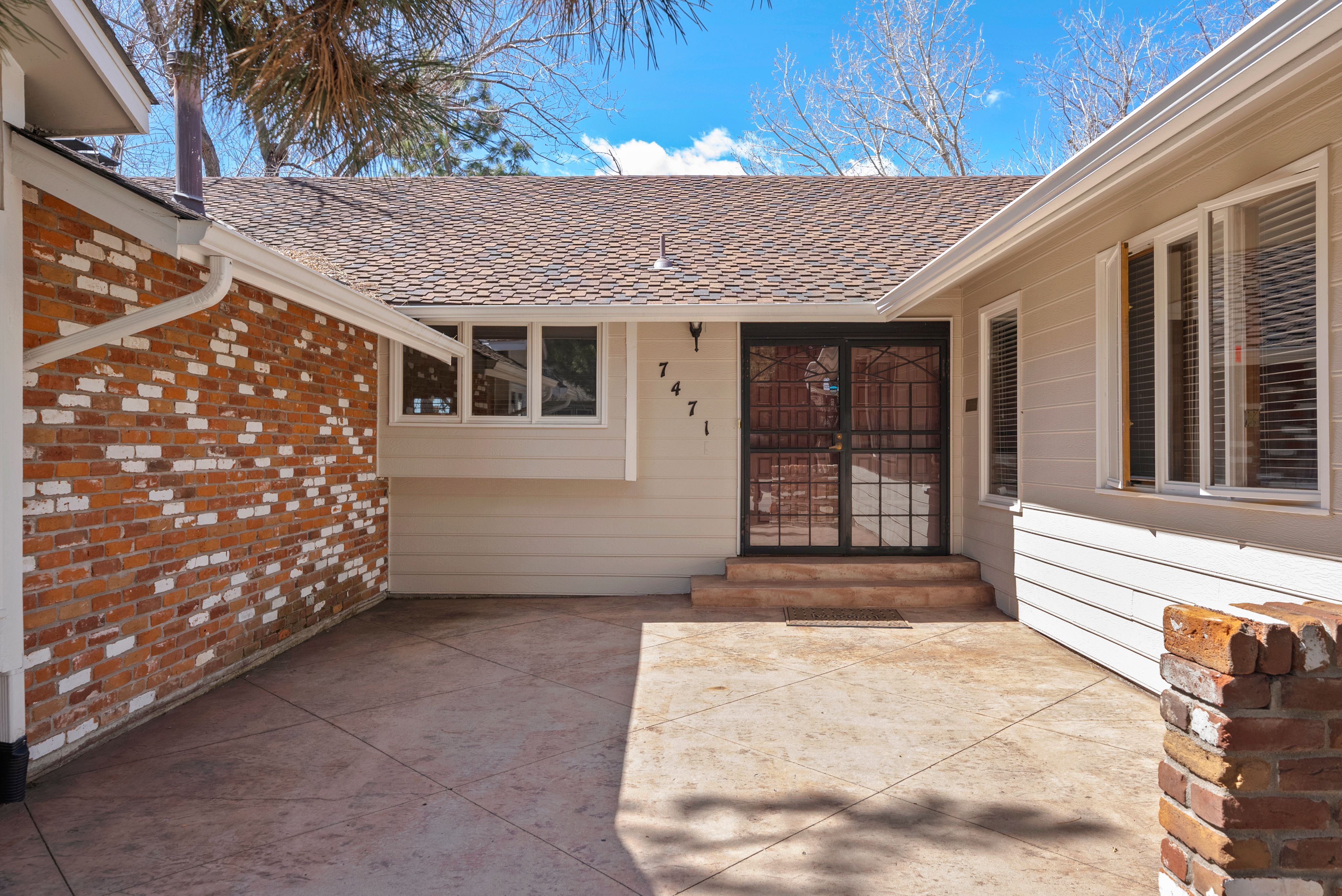 7471 S Fillmore Cir. 