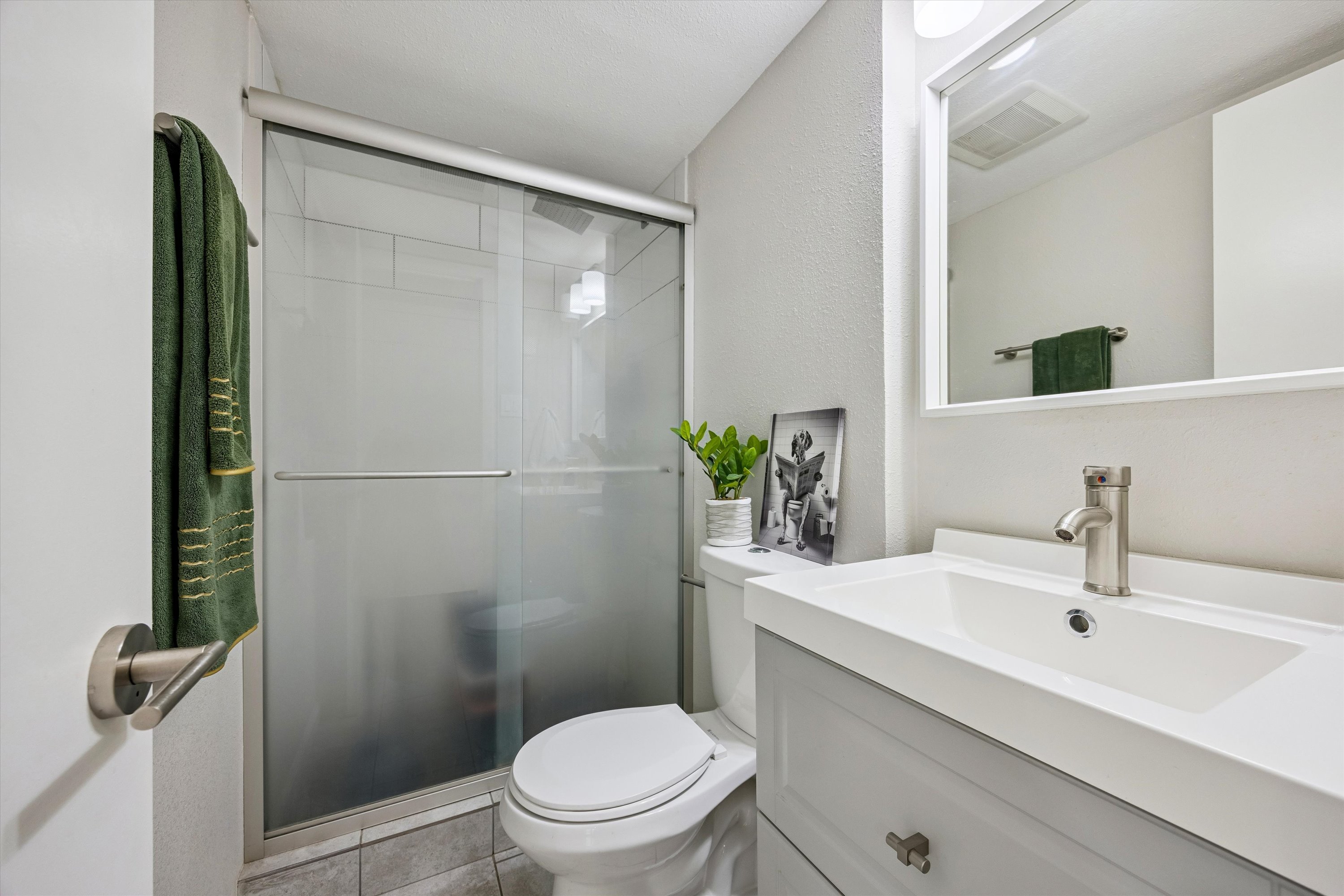 2118 Vanderbilt Lane 