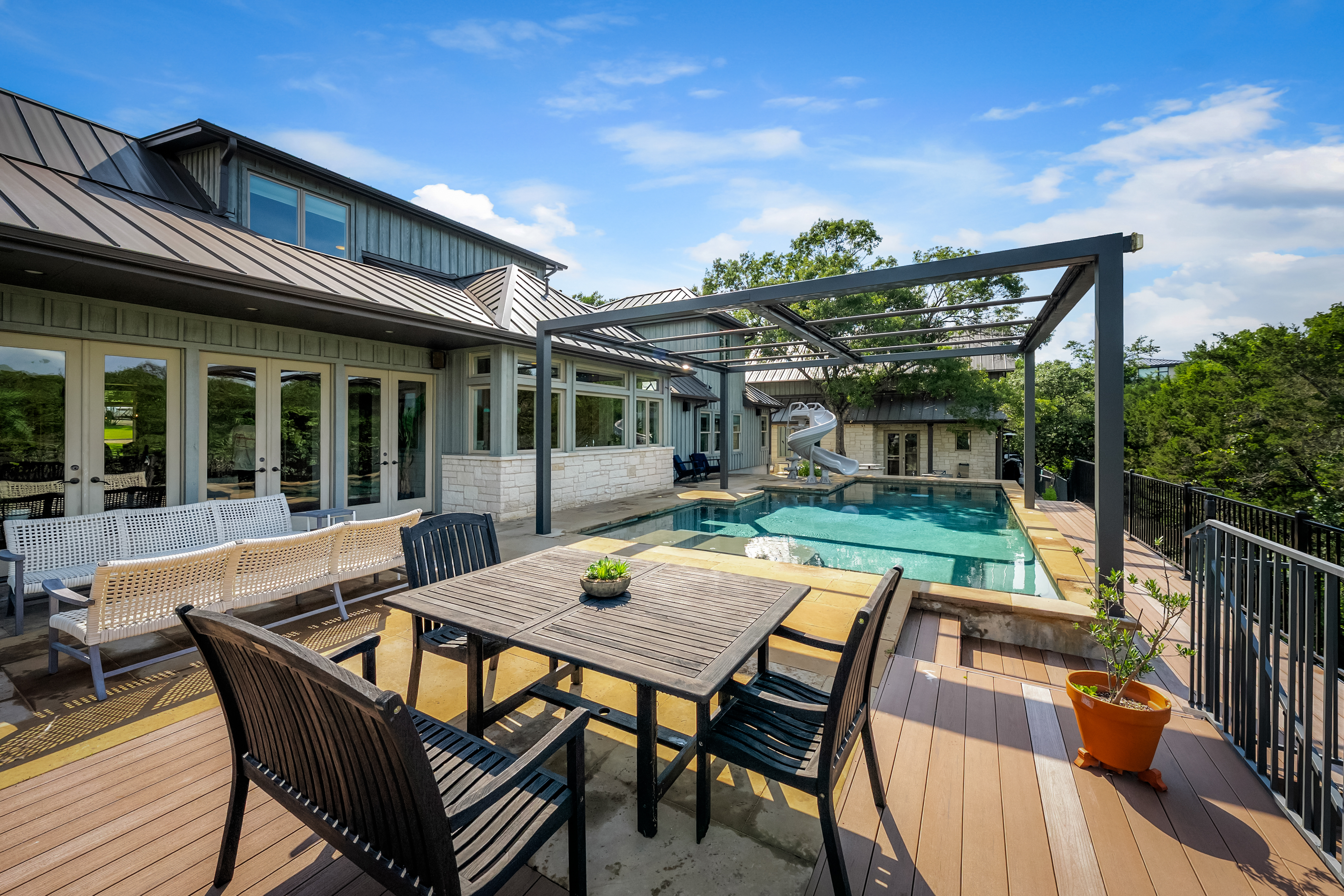 5 Clarendon Lane 