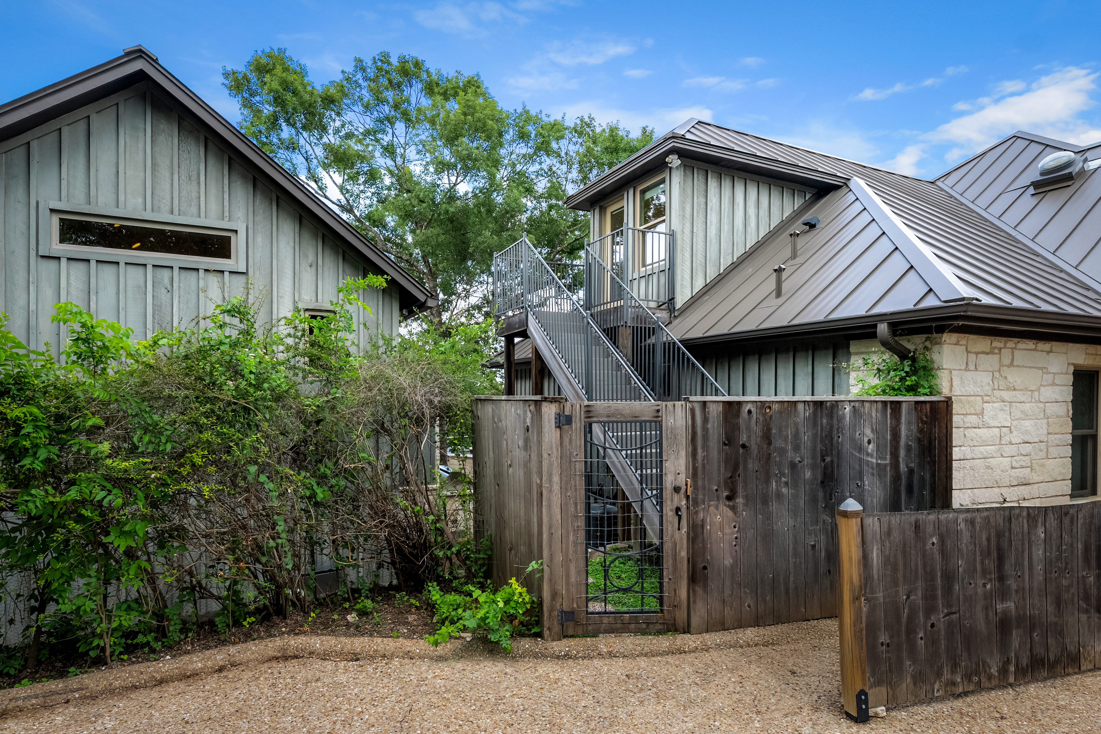 5 Clarendon Lane 