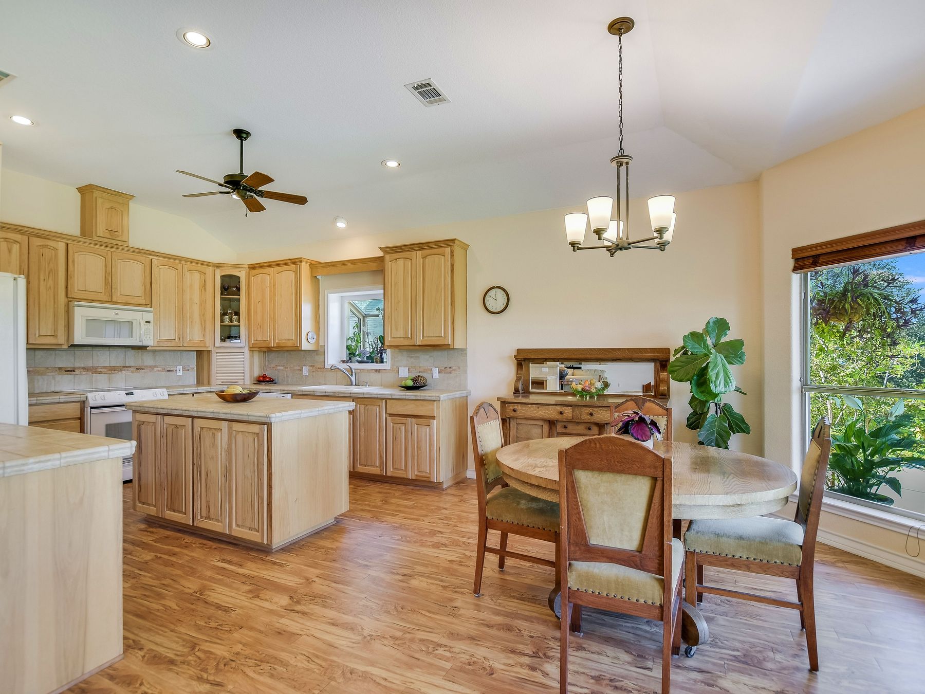 21523 Lakefront Drive 