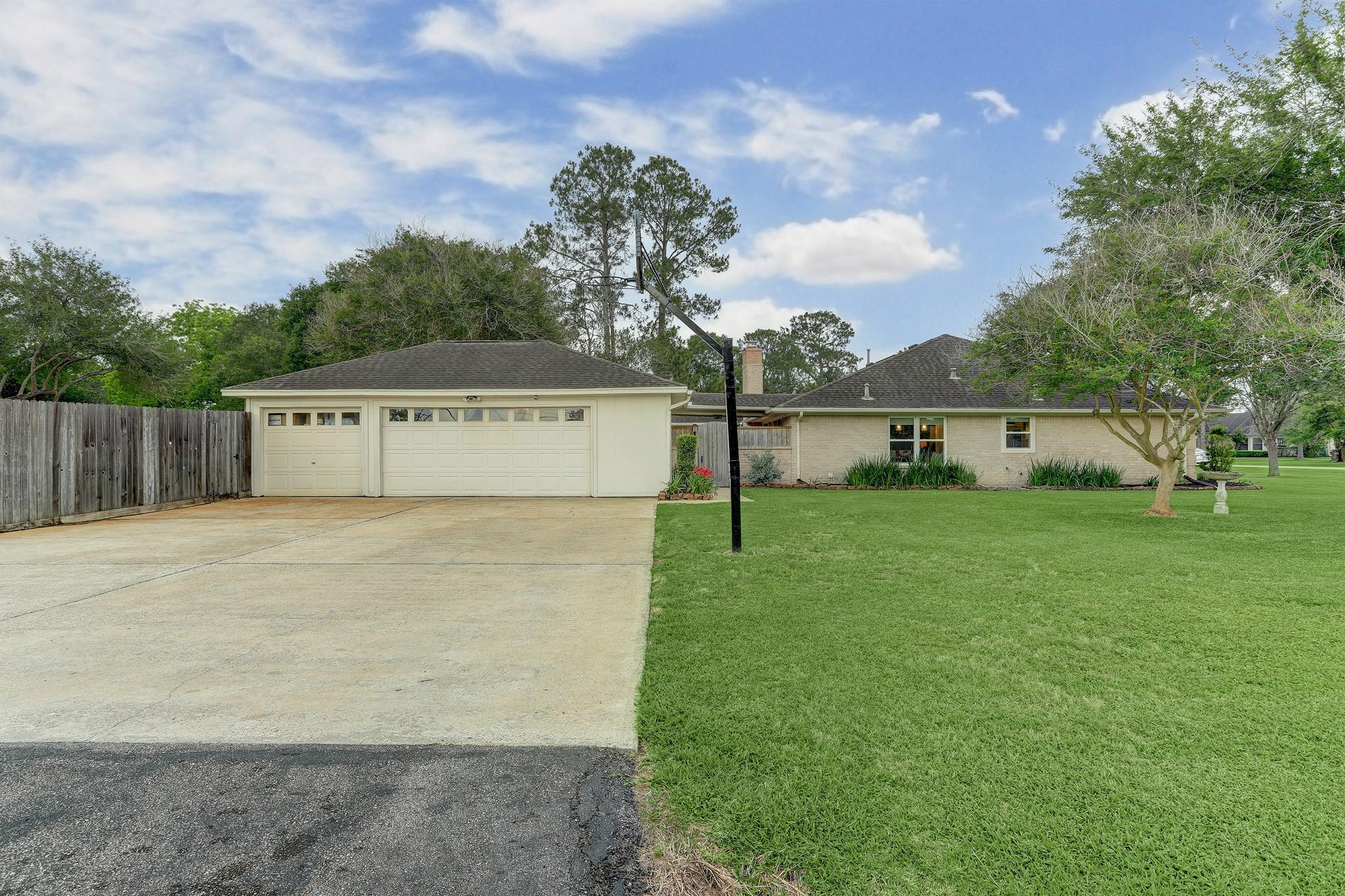 934 Layfair Place