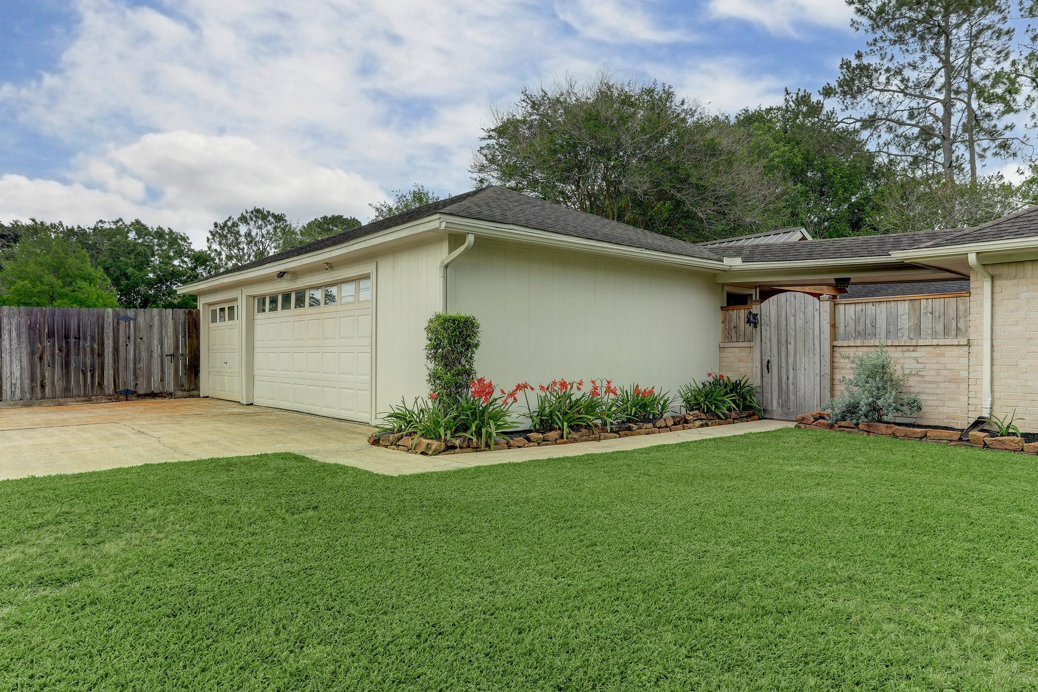 934 Layfair Place