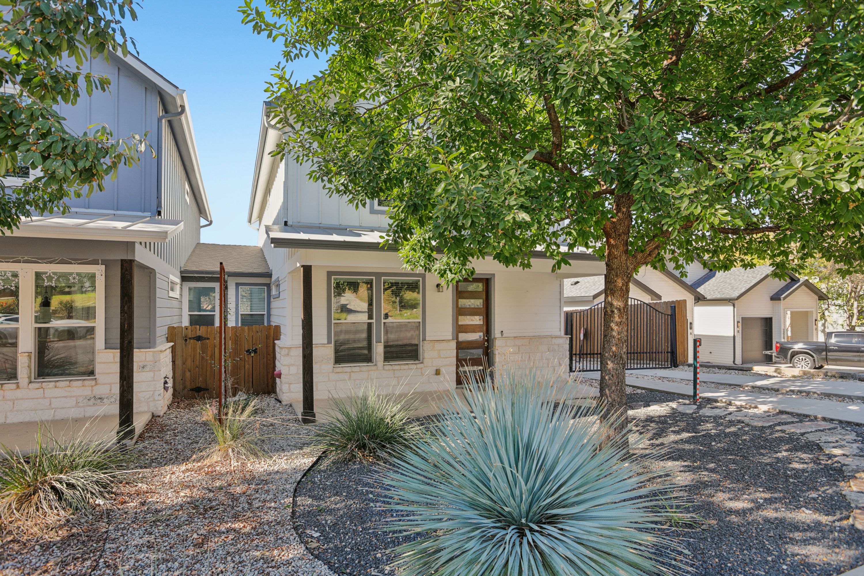 1206 Deloney Street Unit B