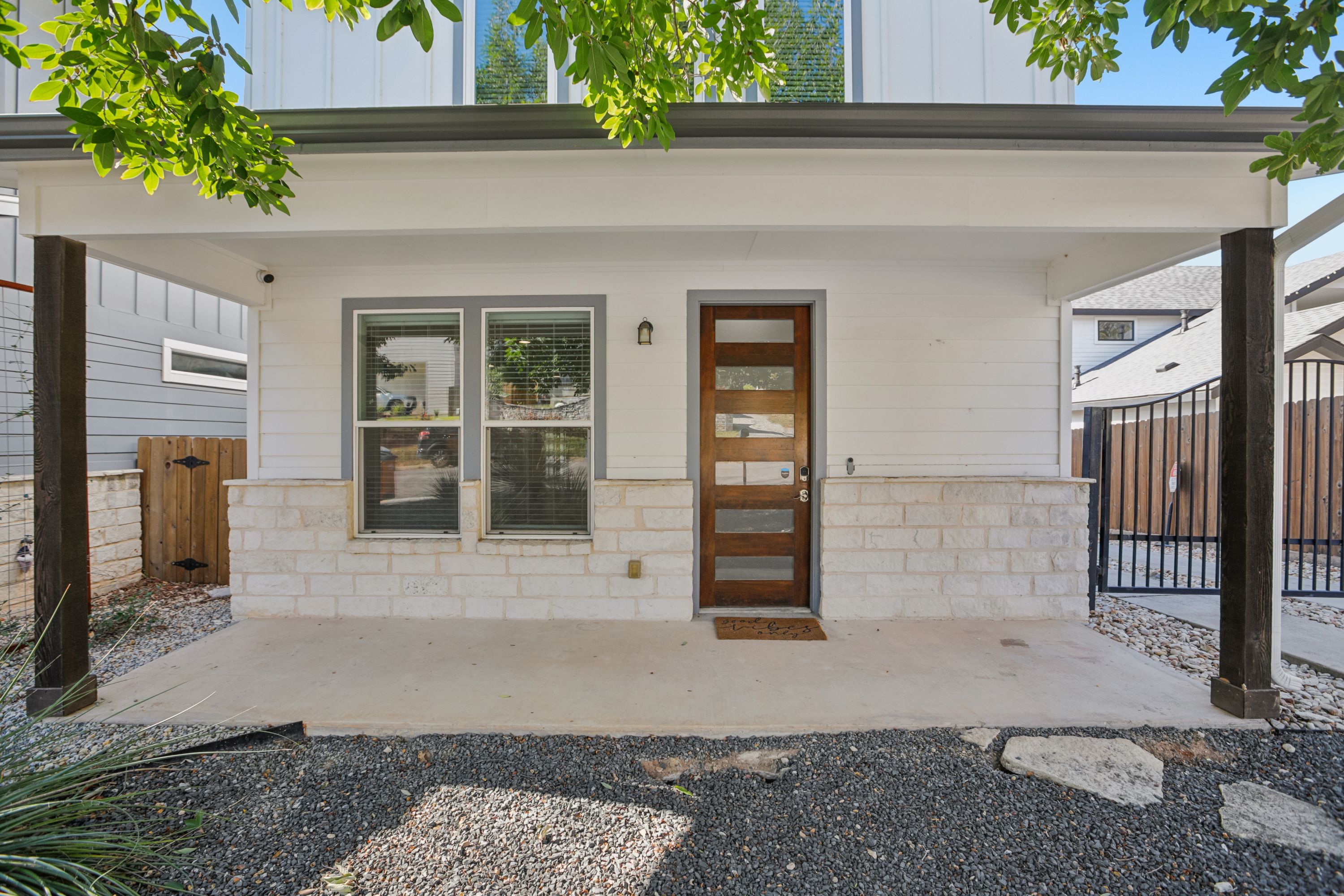 1206 Deloney Street Unit B