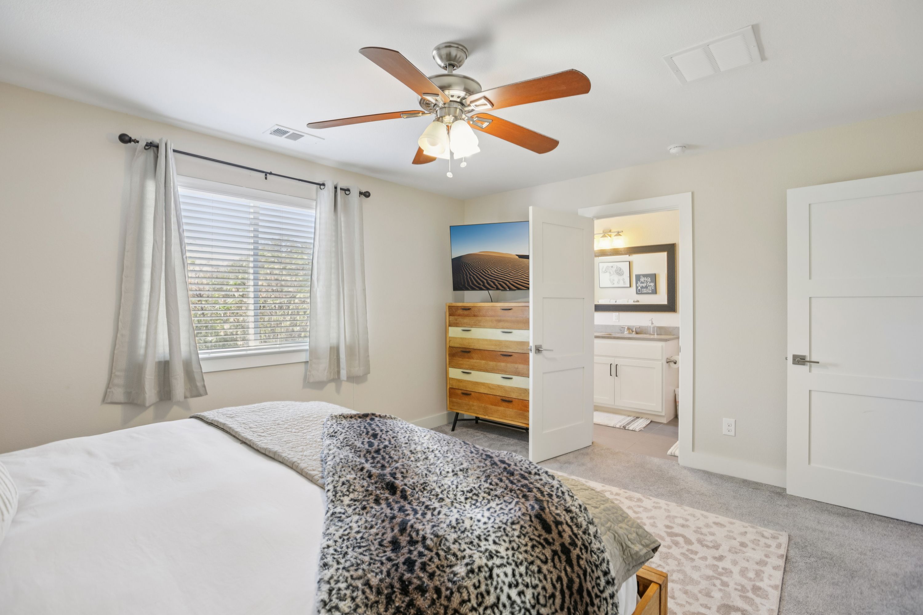 1206 Deloney Street Unit B