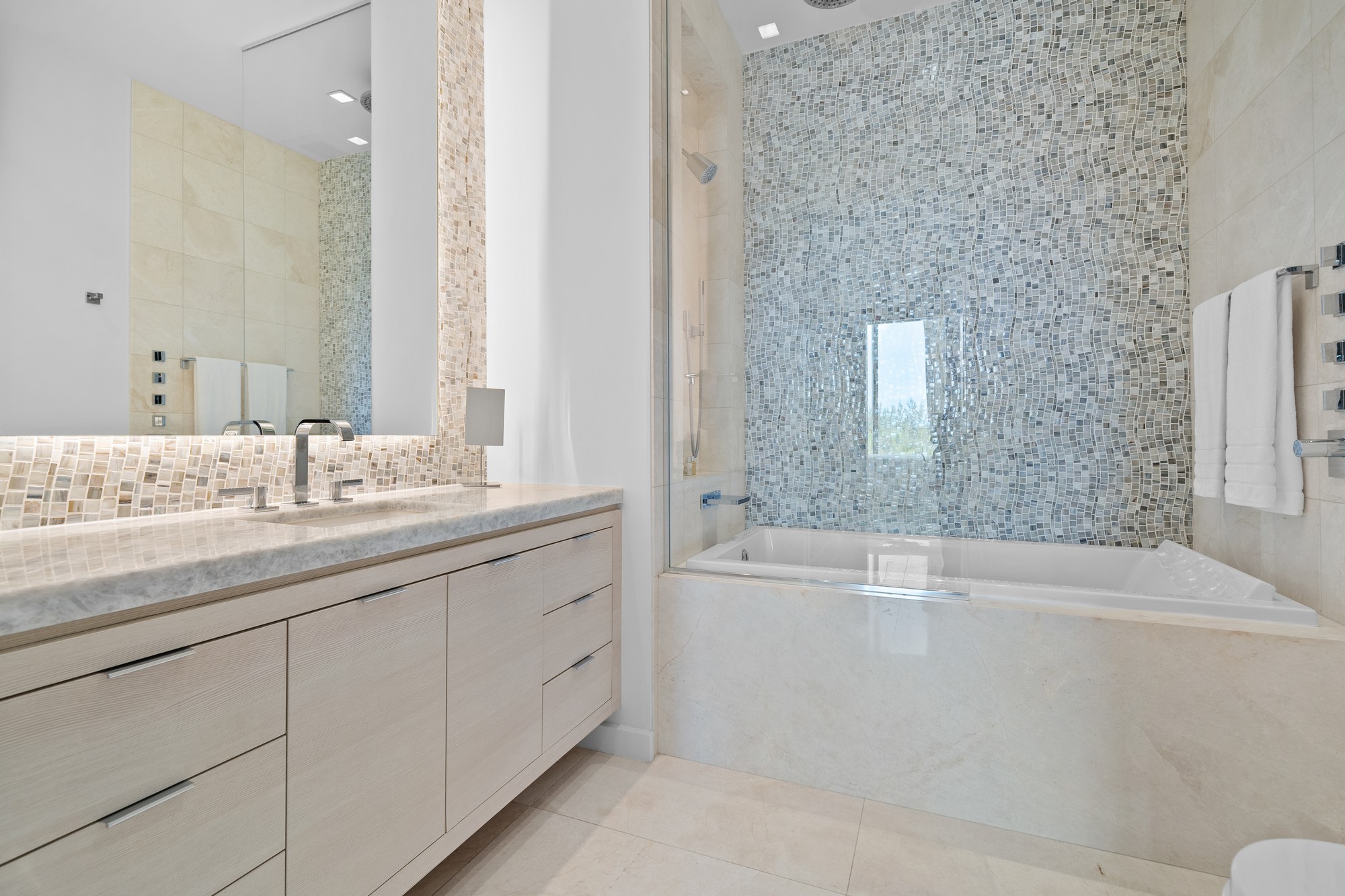 Honeycomb Unit 2C Building 1 