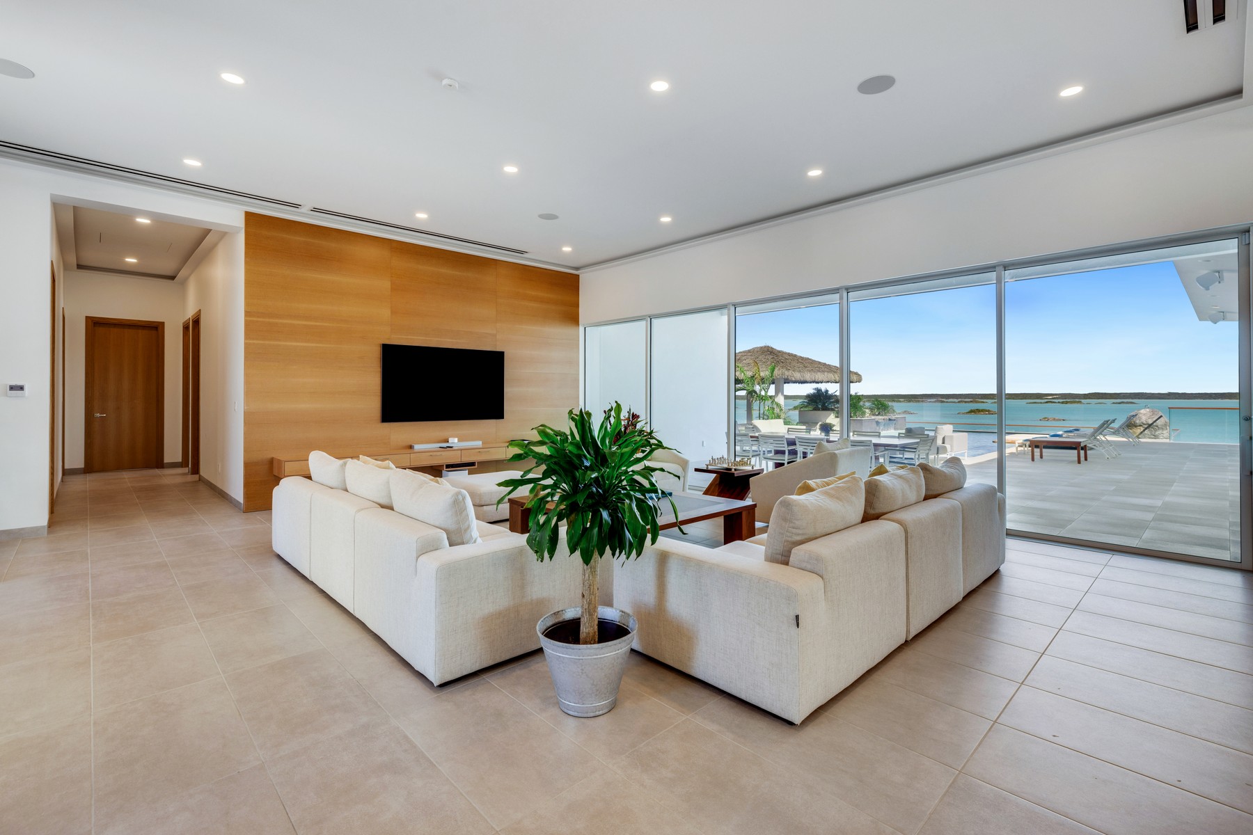 Ocean Breeze Villa, 245 Chalk Sound Drive