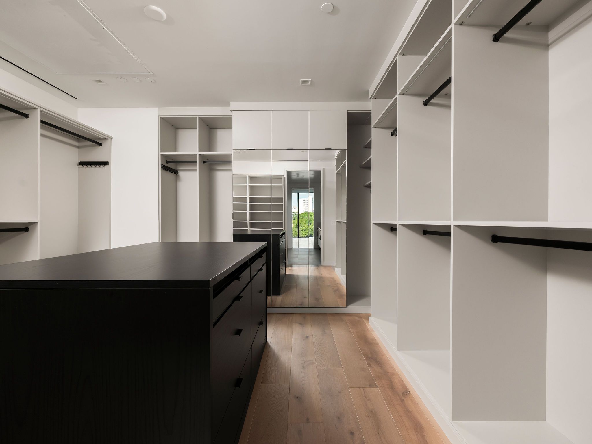 1006 Baylor Street 301