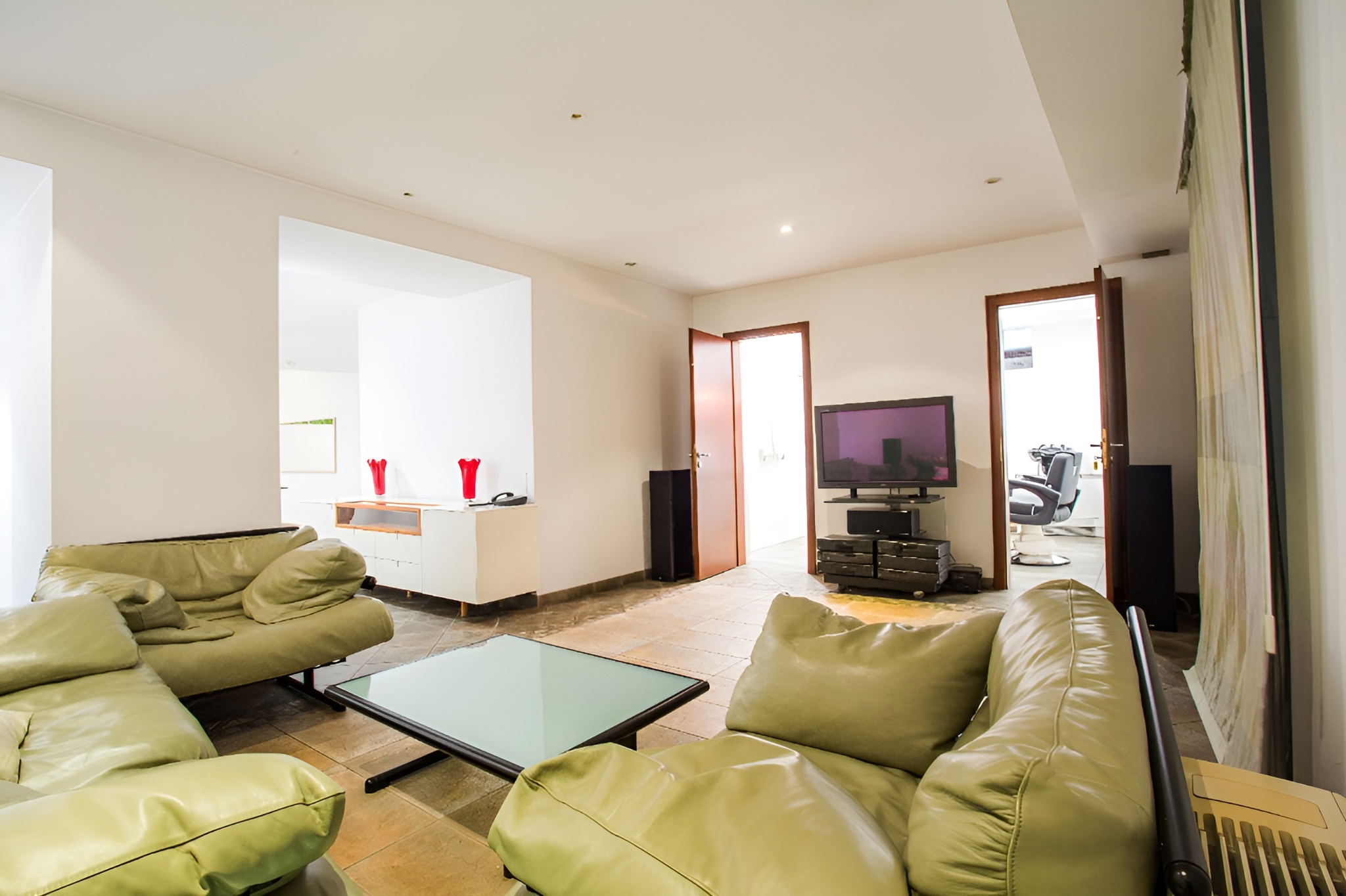 Dorobanți - ”Capitale” 