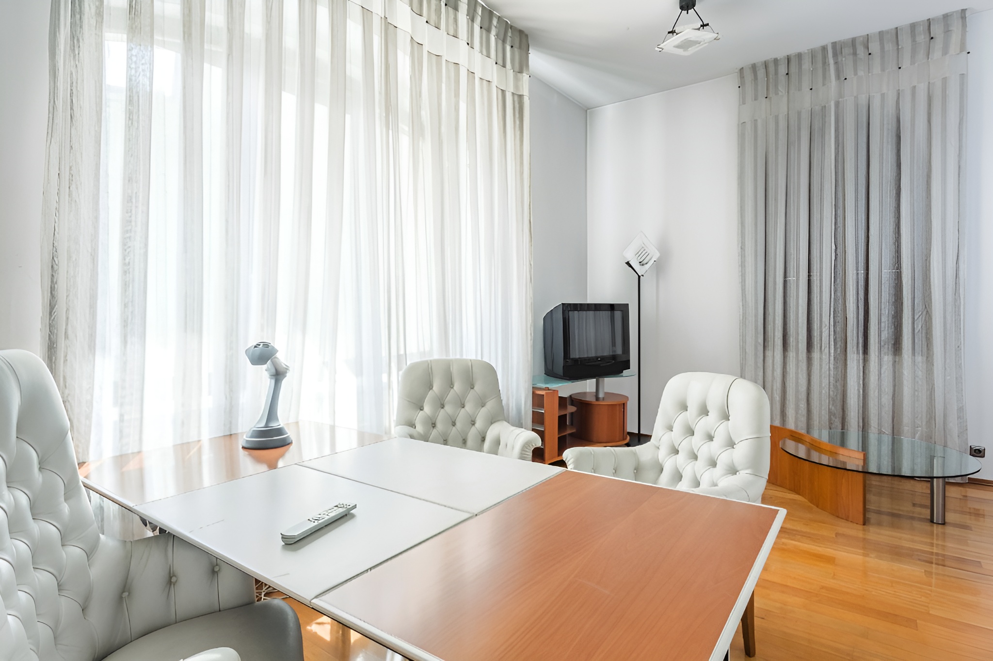 Dorobanți - ”Capitale” 