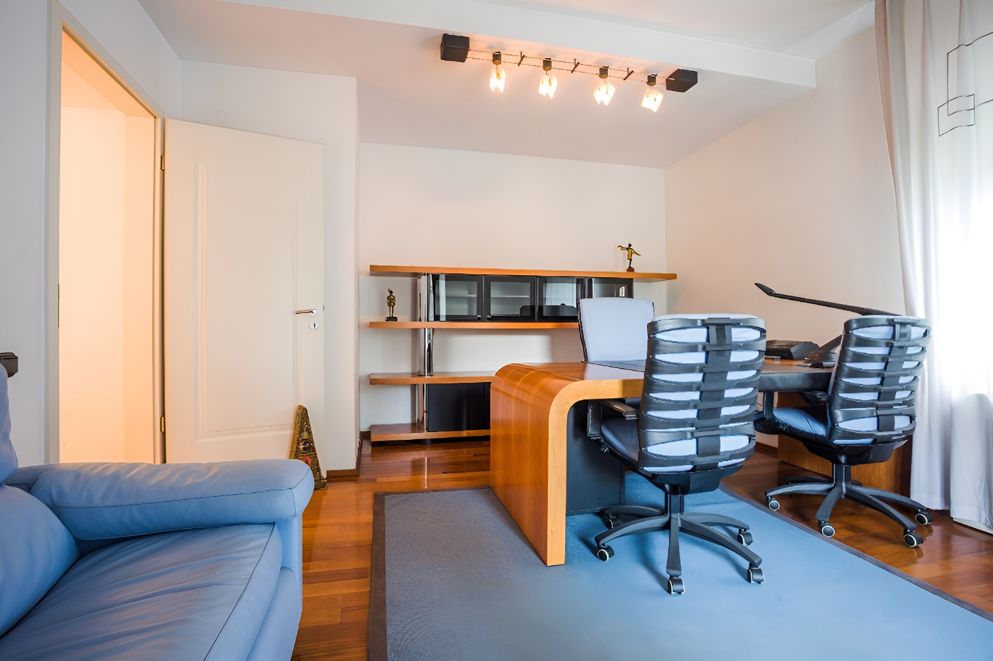 Dorobanți - ”Capitale” 