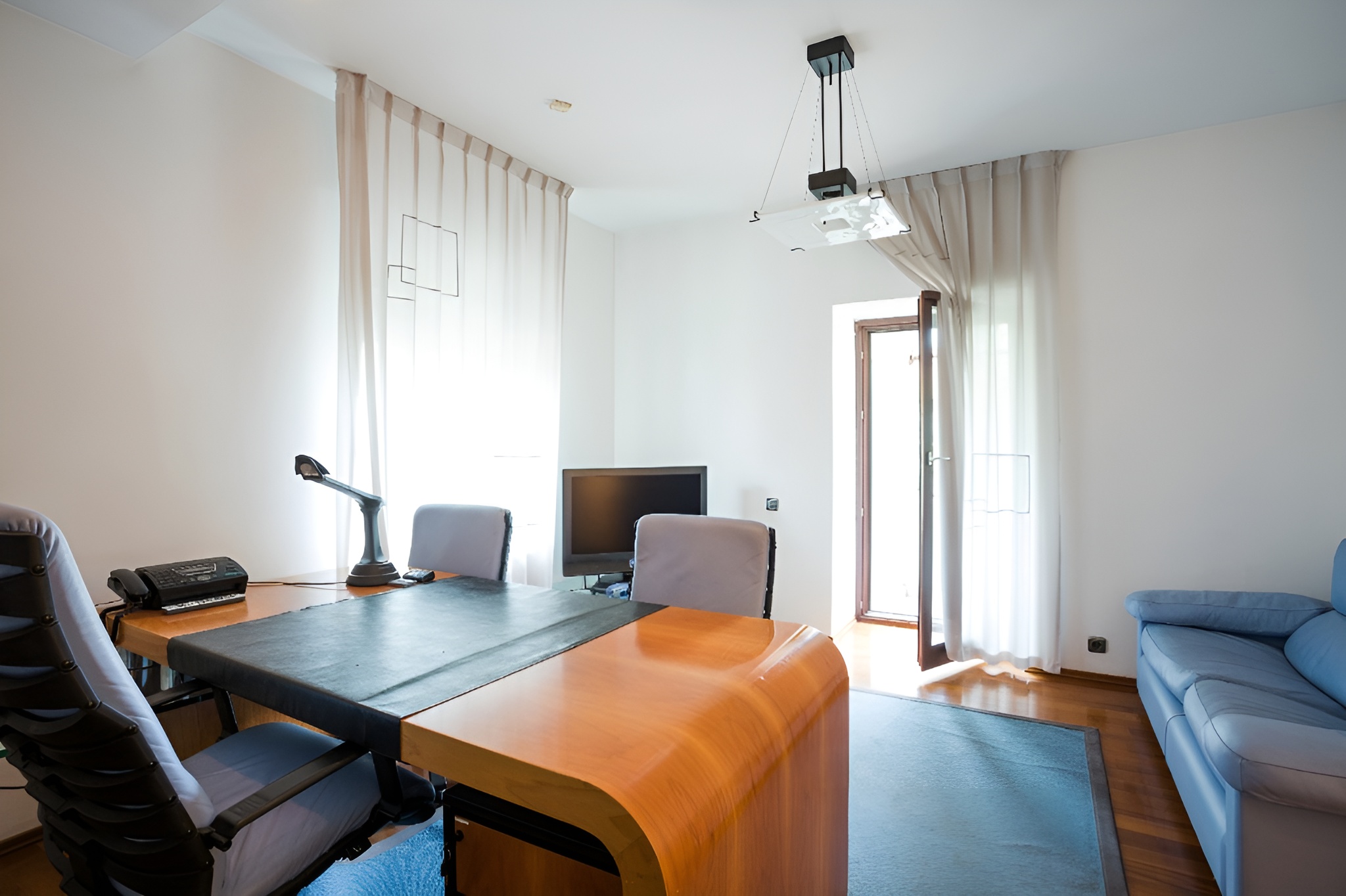 Dorobanți - ”Capitale” 