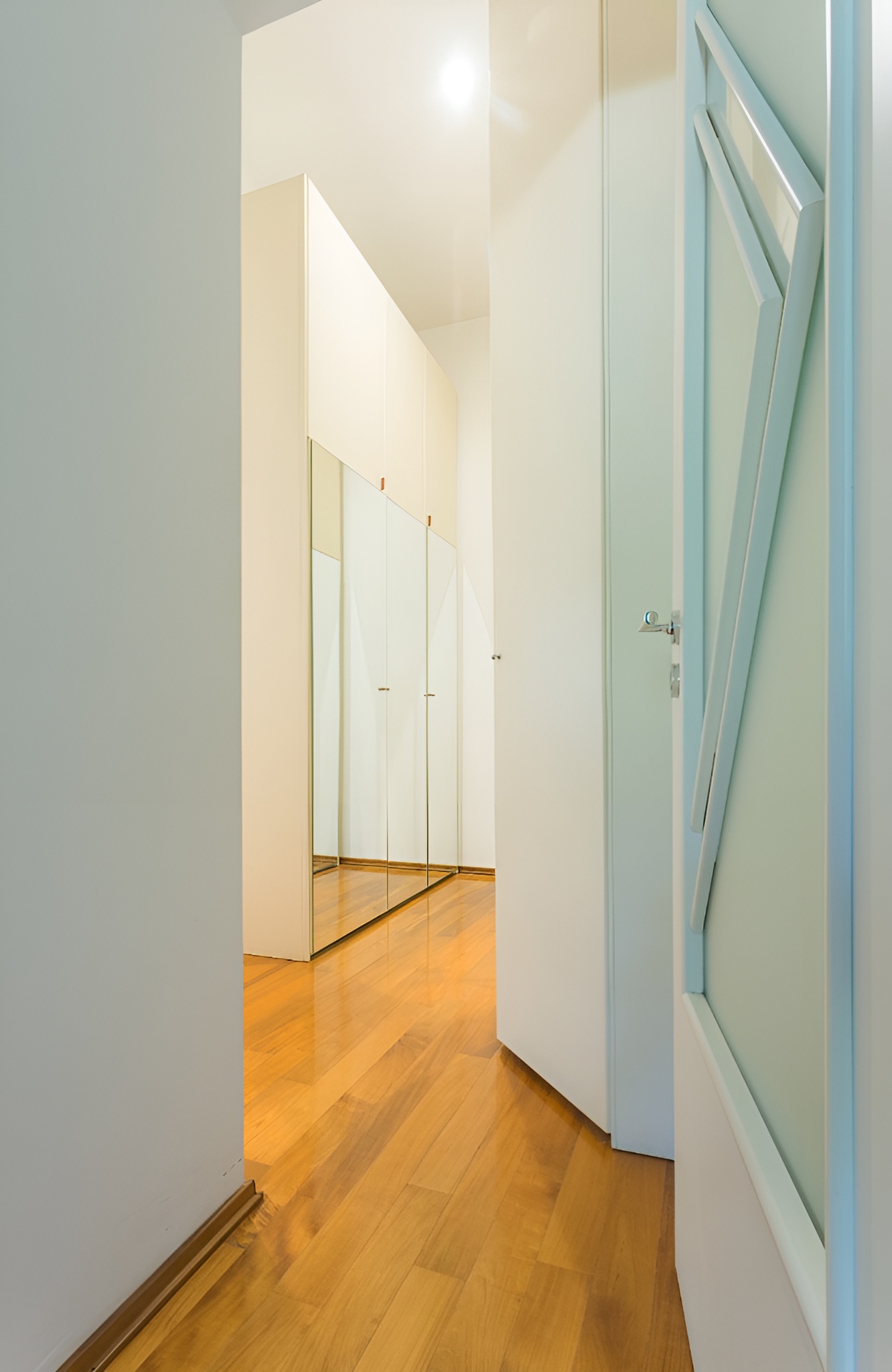 Dorobanți - ”Capitale” 