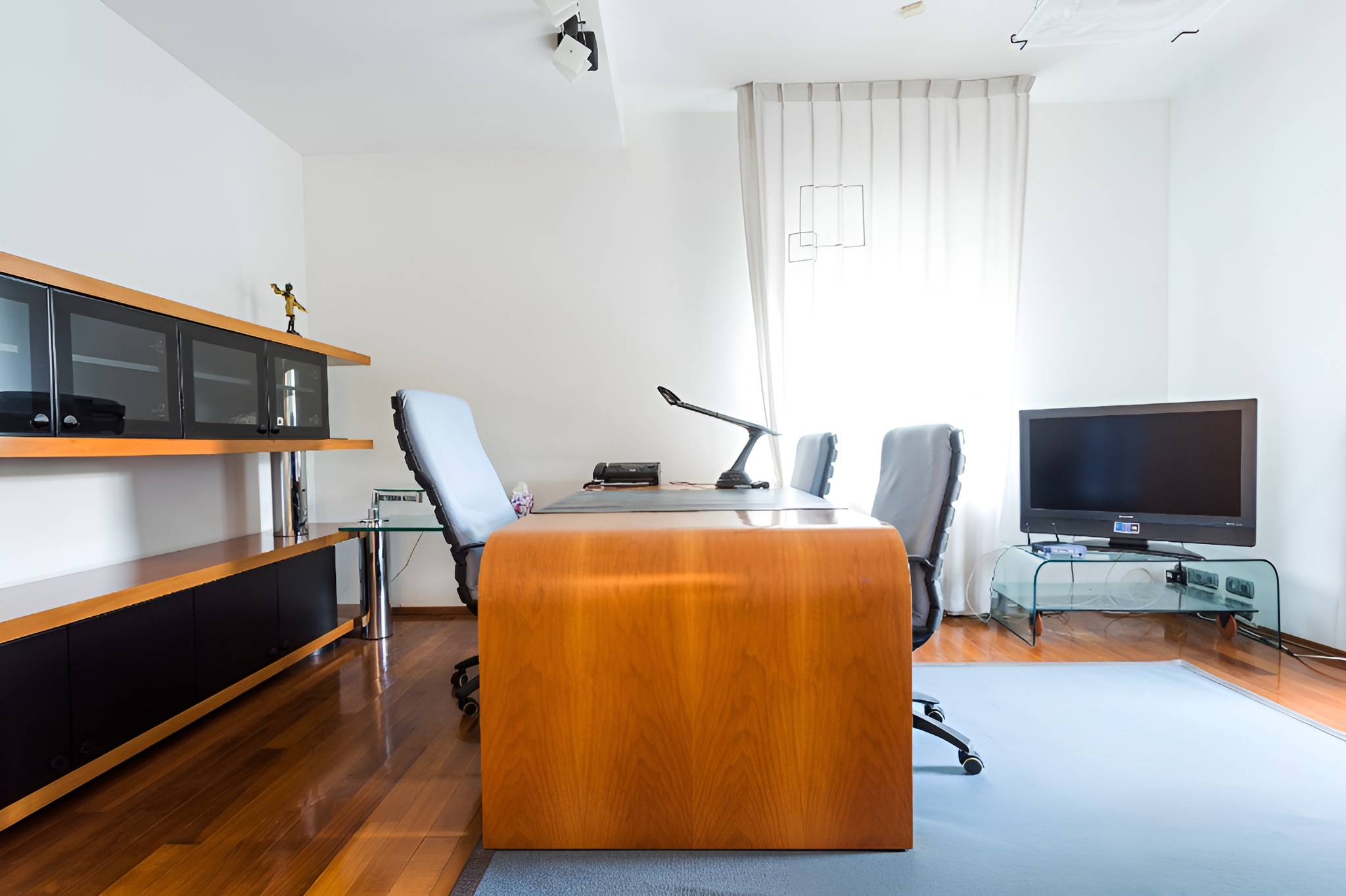 Dorobanți - ”Capitale” 