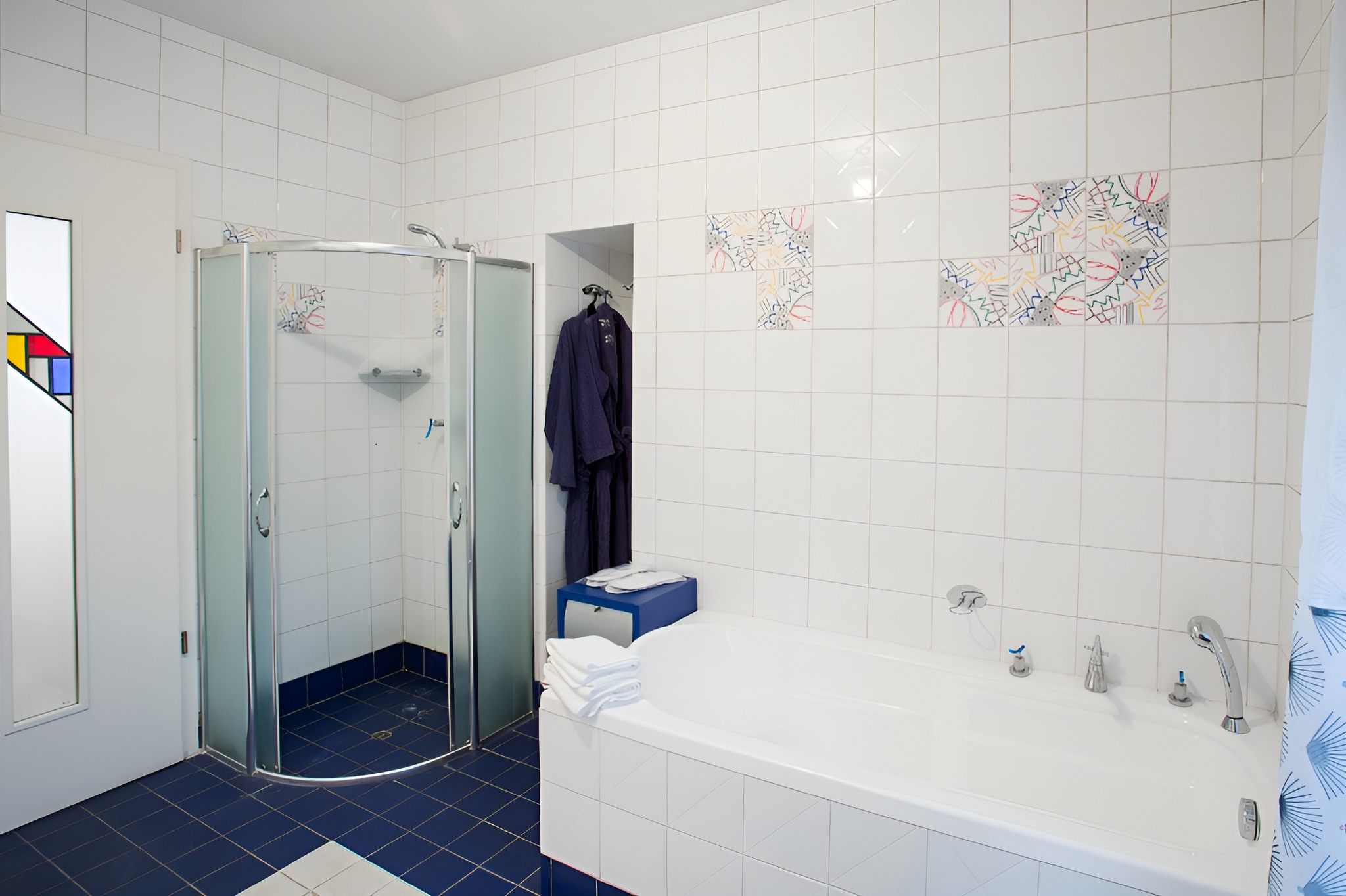 Dorobanți - ”Capitale” 