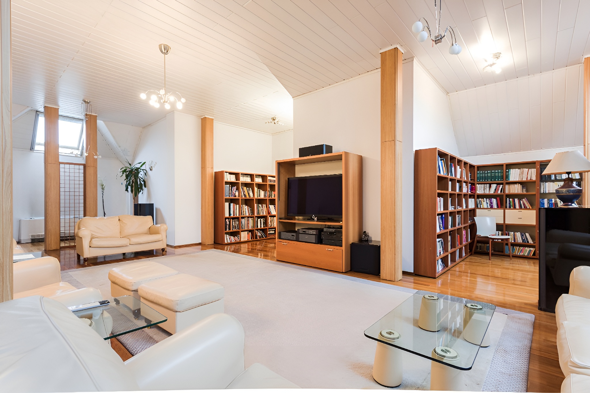 Dorobanți - ”Capitale” 