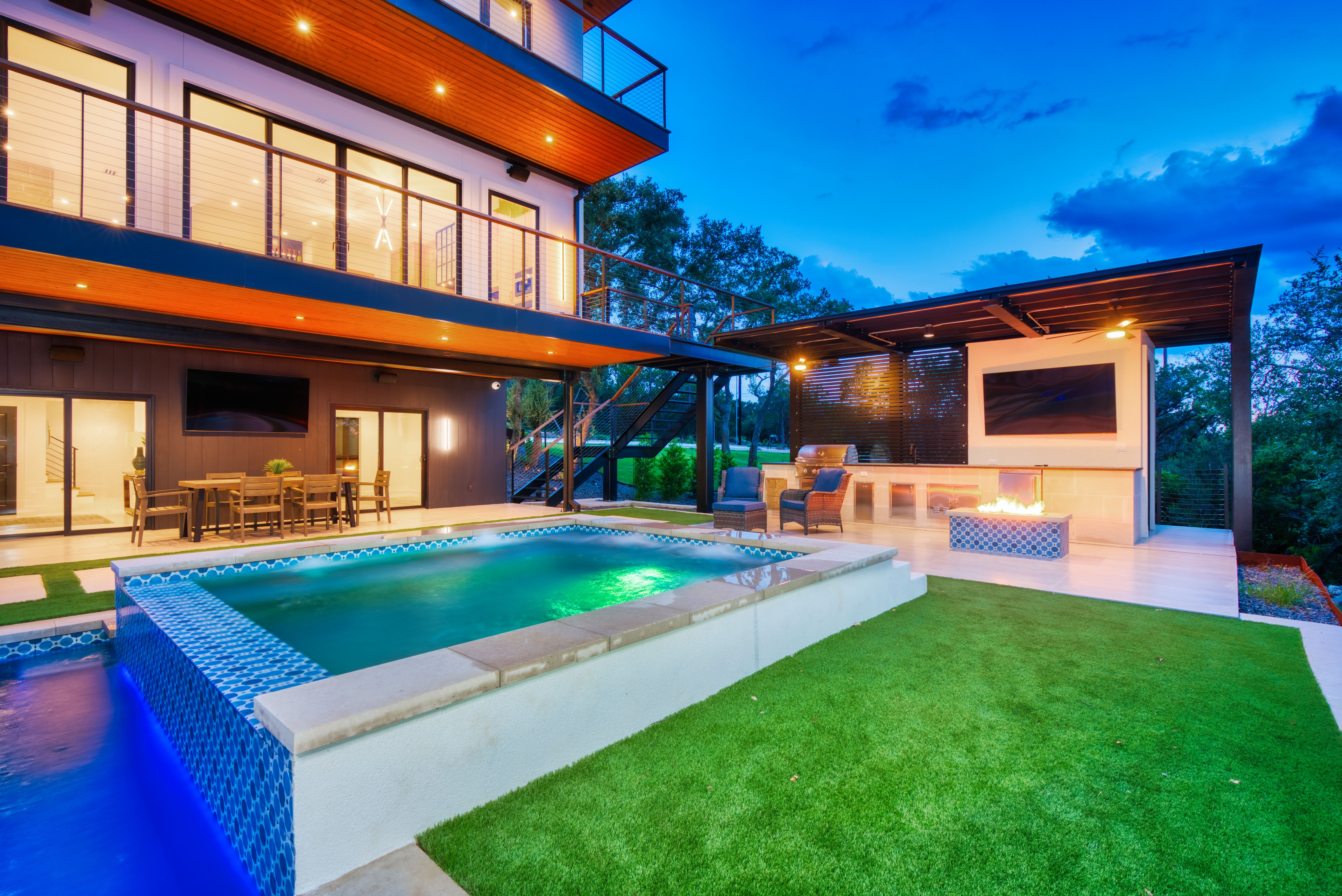 1104 Summit Ridge Drive 