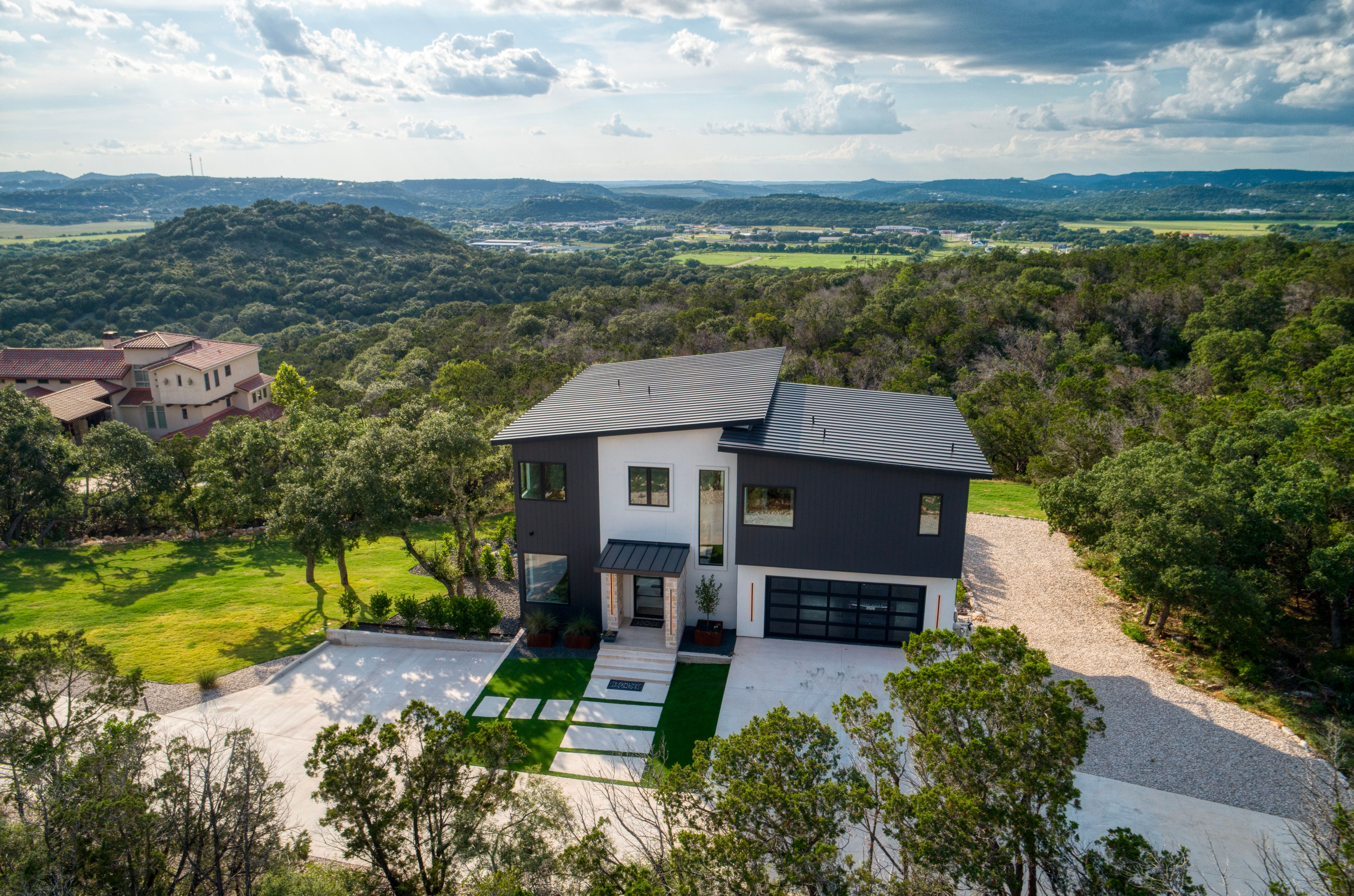 1104 Summit Ridge Drive 