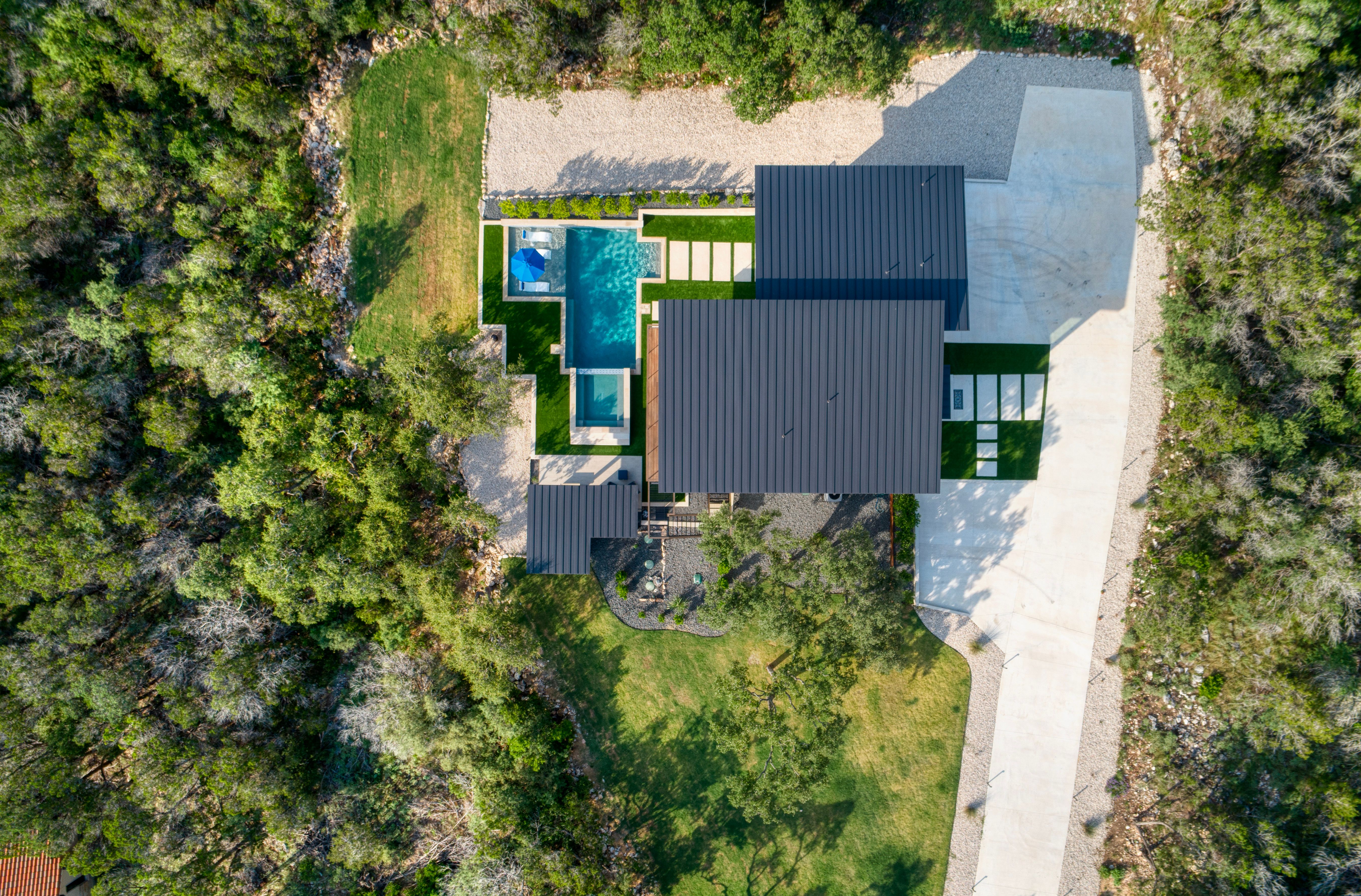 1104 Summit Ridge Drive 