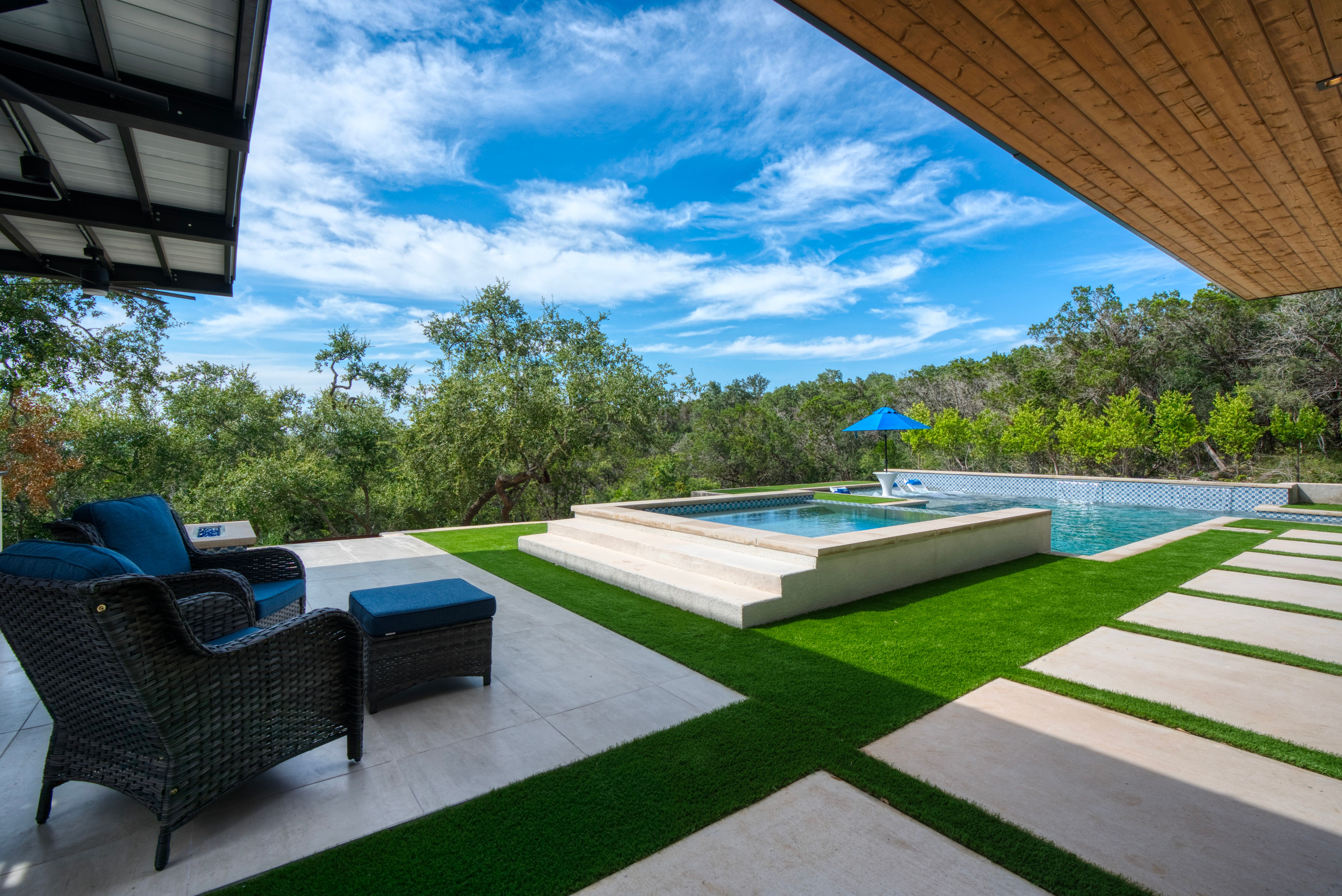 1104 Summit Ridge Drive 