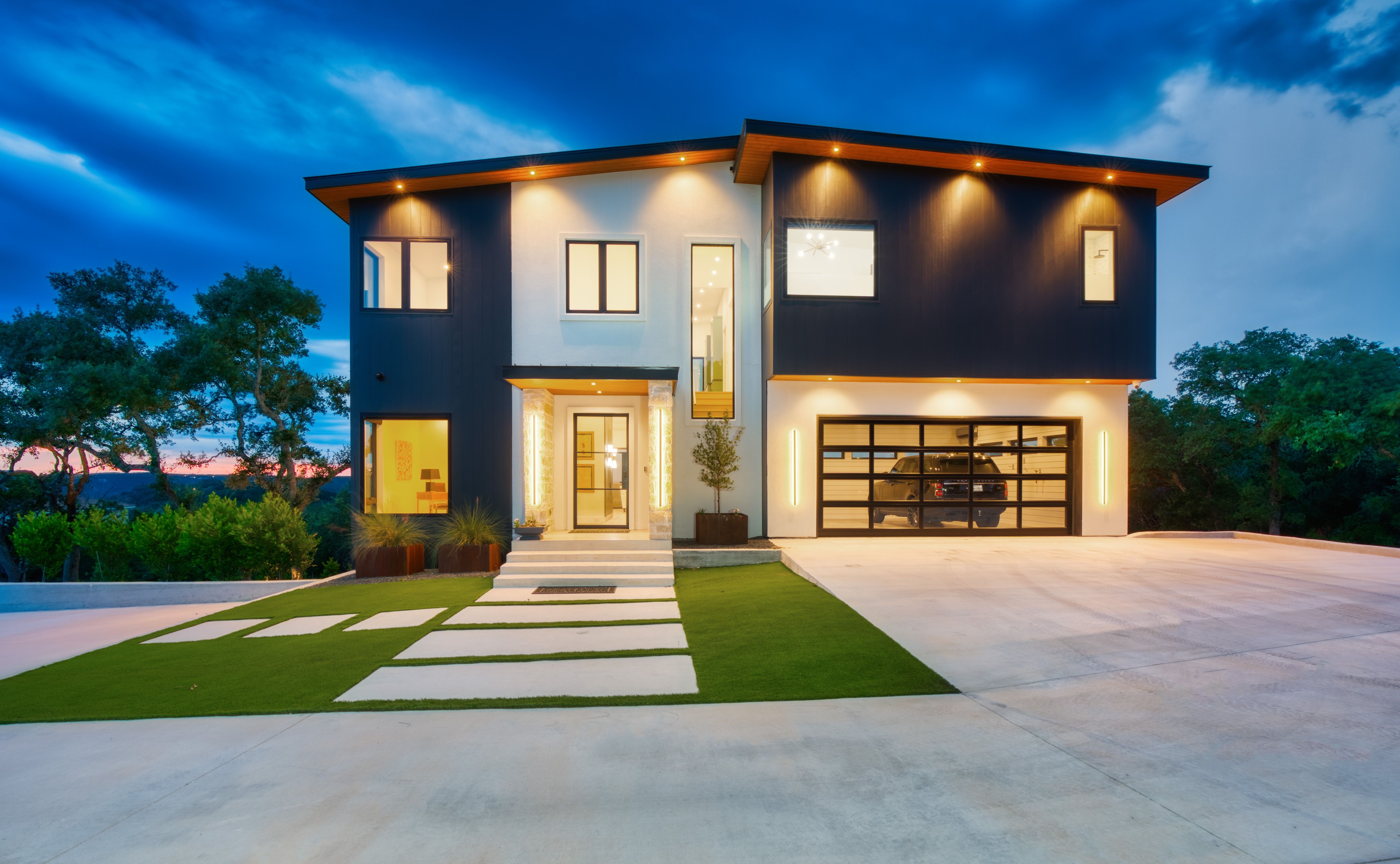 1104 Summit Ridge Drive 