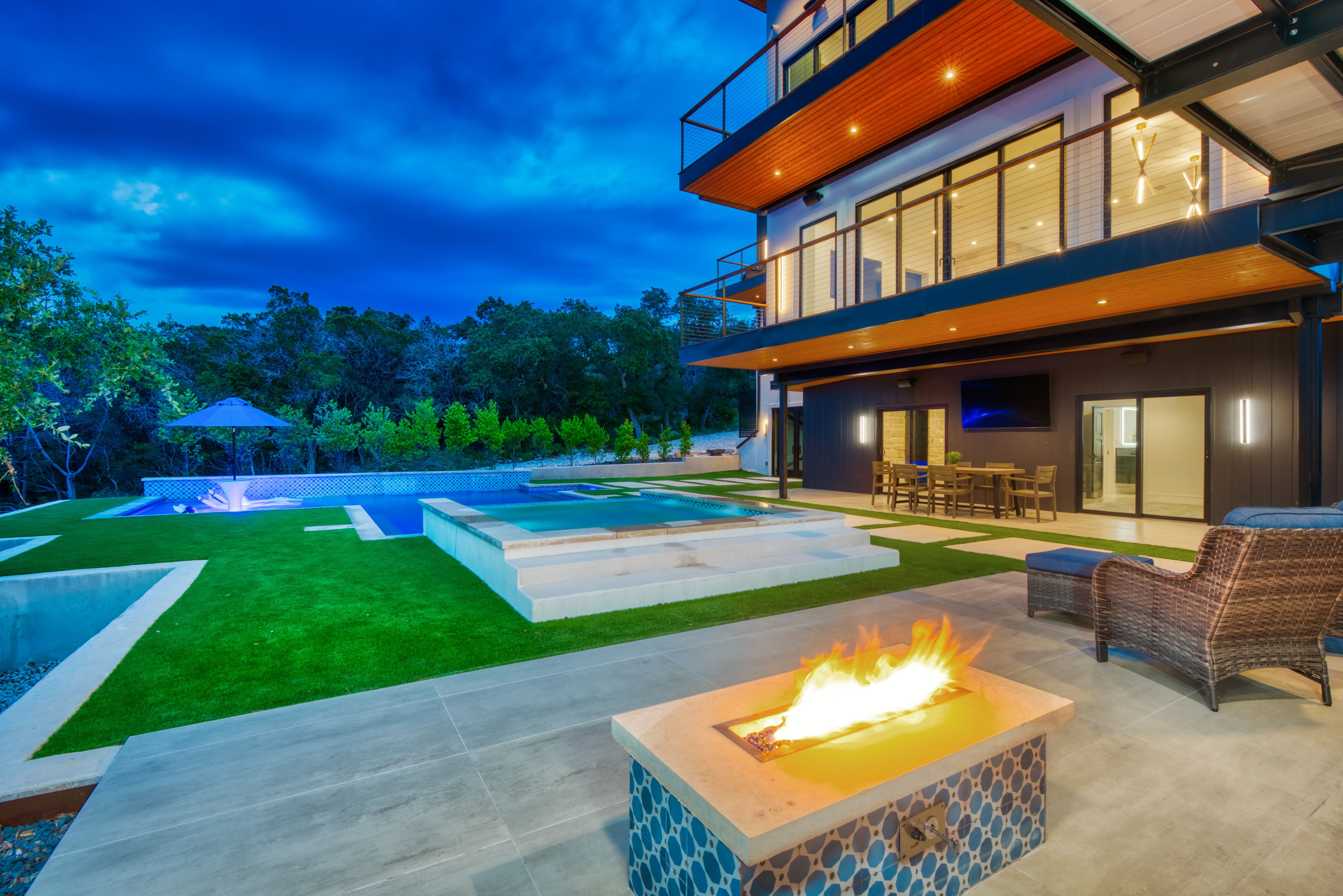 1104 Summit Ridge Drive 