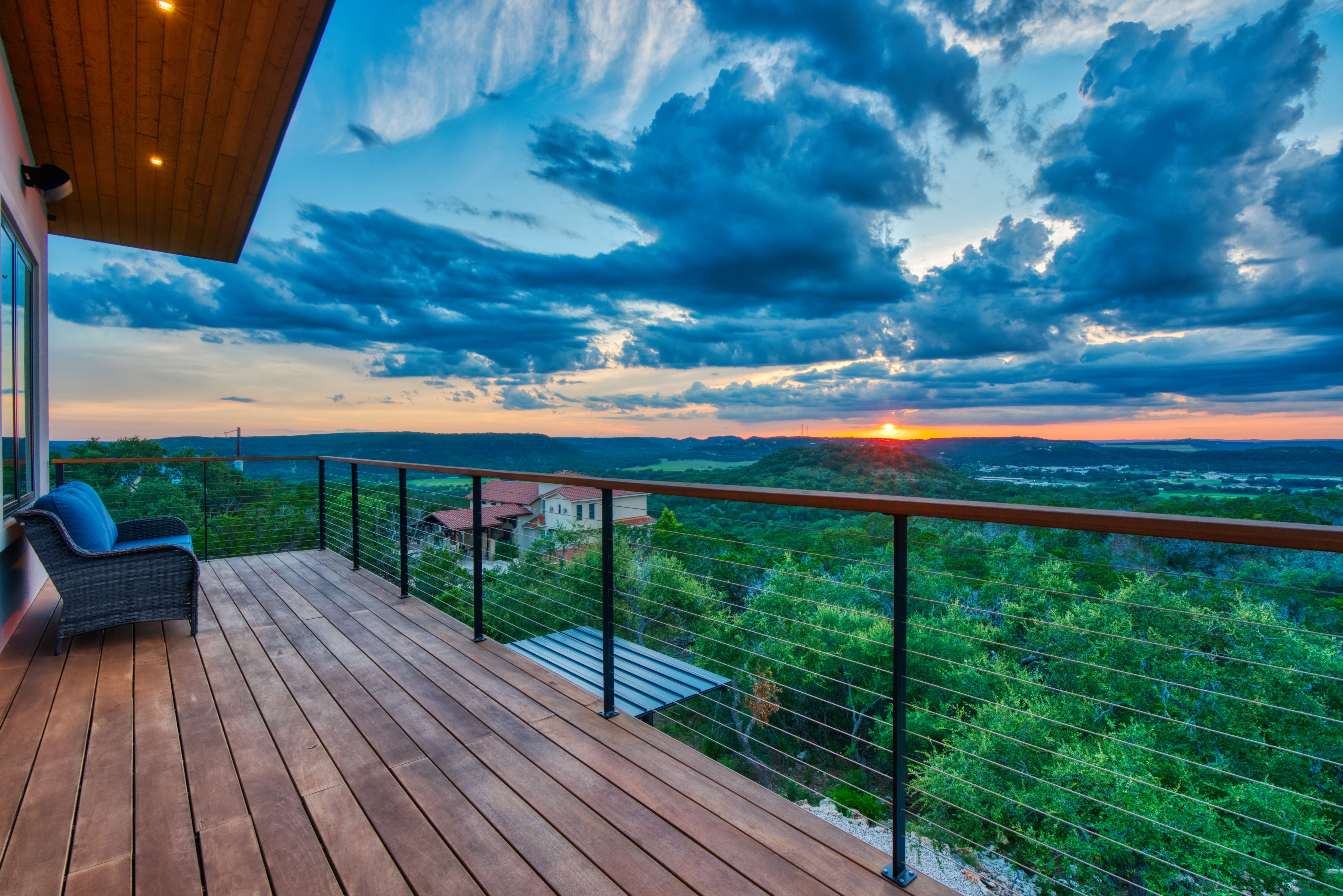 1104 Summit Ridge Drive 
